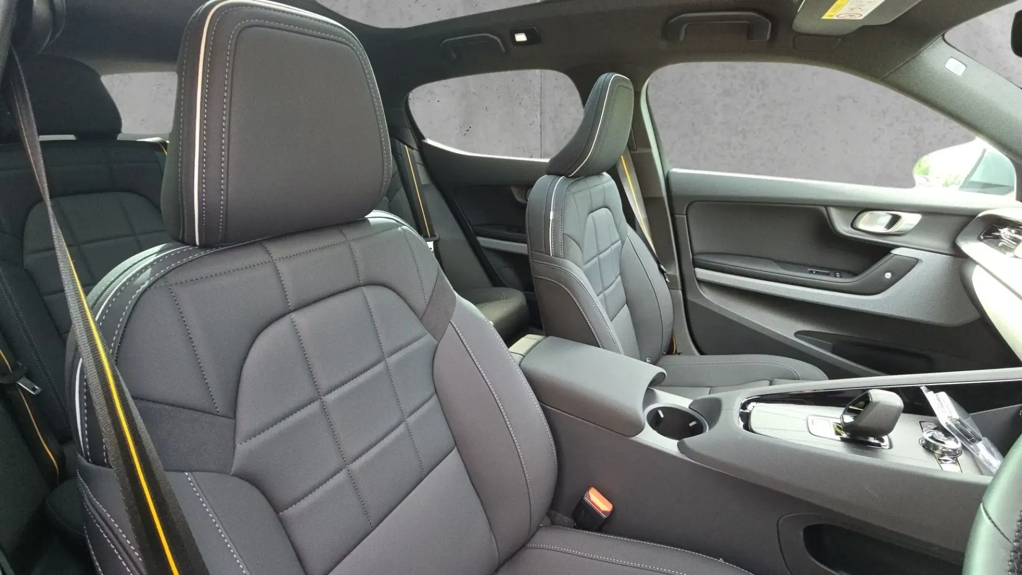 Polestar 2 Image 18