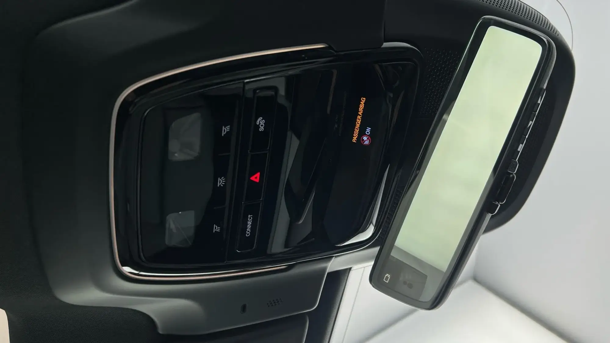Polestar 4 SUV Image 25 Polestar 4 SUV Image 25