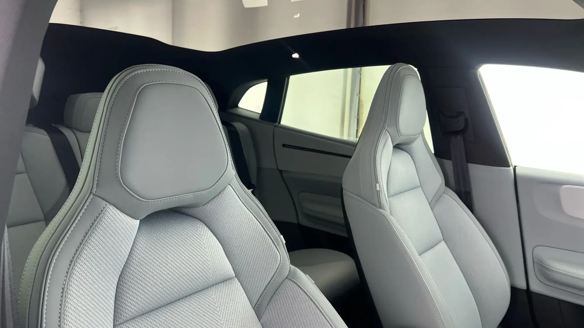 Polestar 4 SUV Image 39 Polestar 4 SUV Image 39