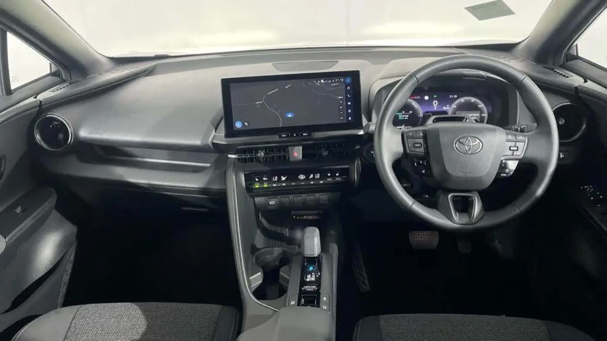 Toyota C-HR Self-Charging Hybrid Image 13 Toyota C-HR Self-Charging Hybrid Image 13