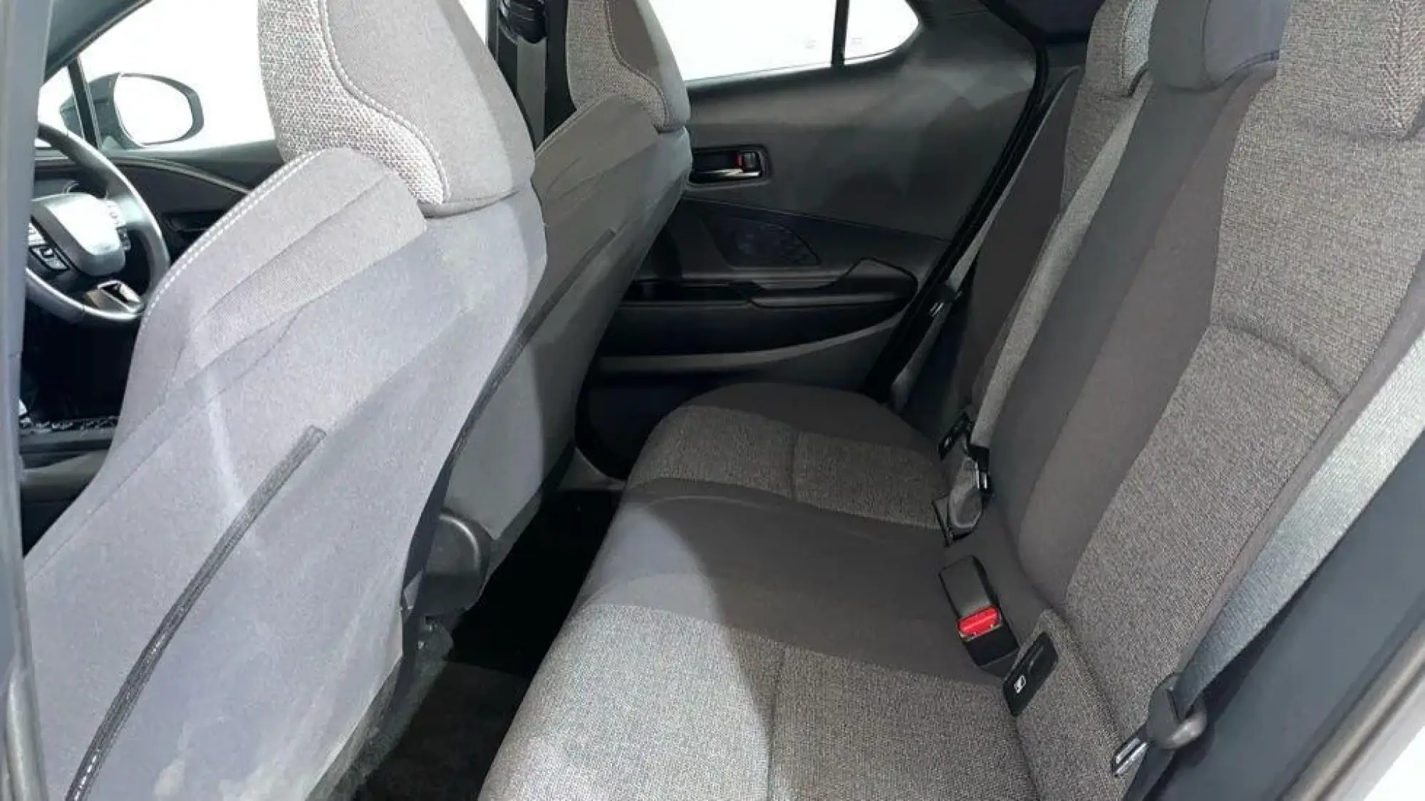 Toyota C-HR Self-Charging Hybrid Image 21 Toyota C-HR Self-Charging Hybrid Image 21