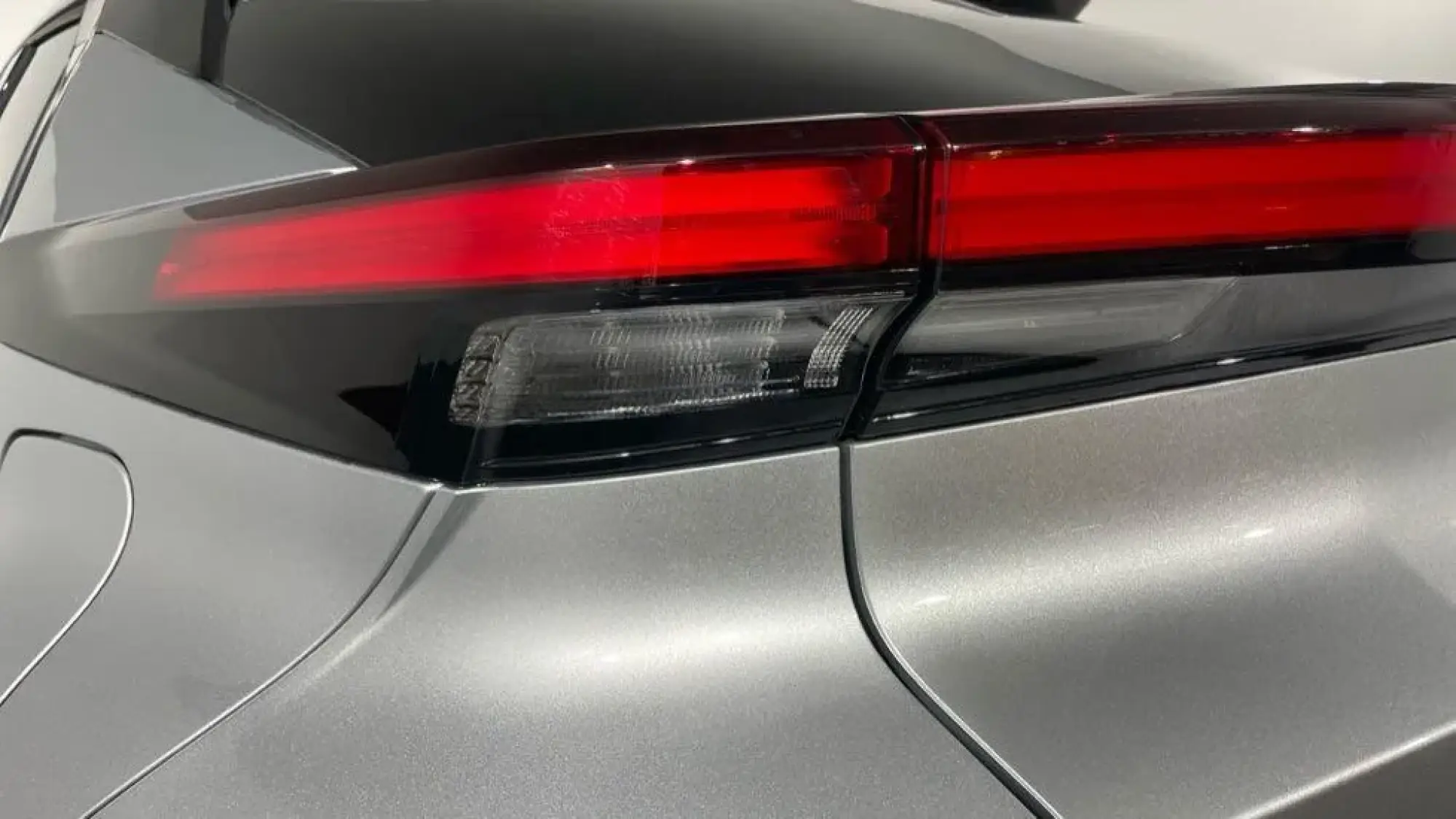 Toyota C-HR Self-Charging Hybrid Image 26 Toyota C-HR Self-Charging Hybrid Image 26