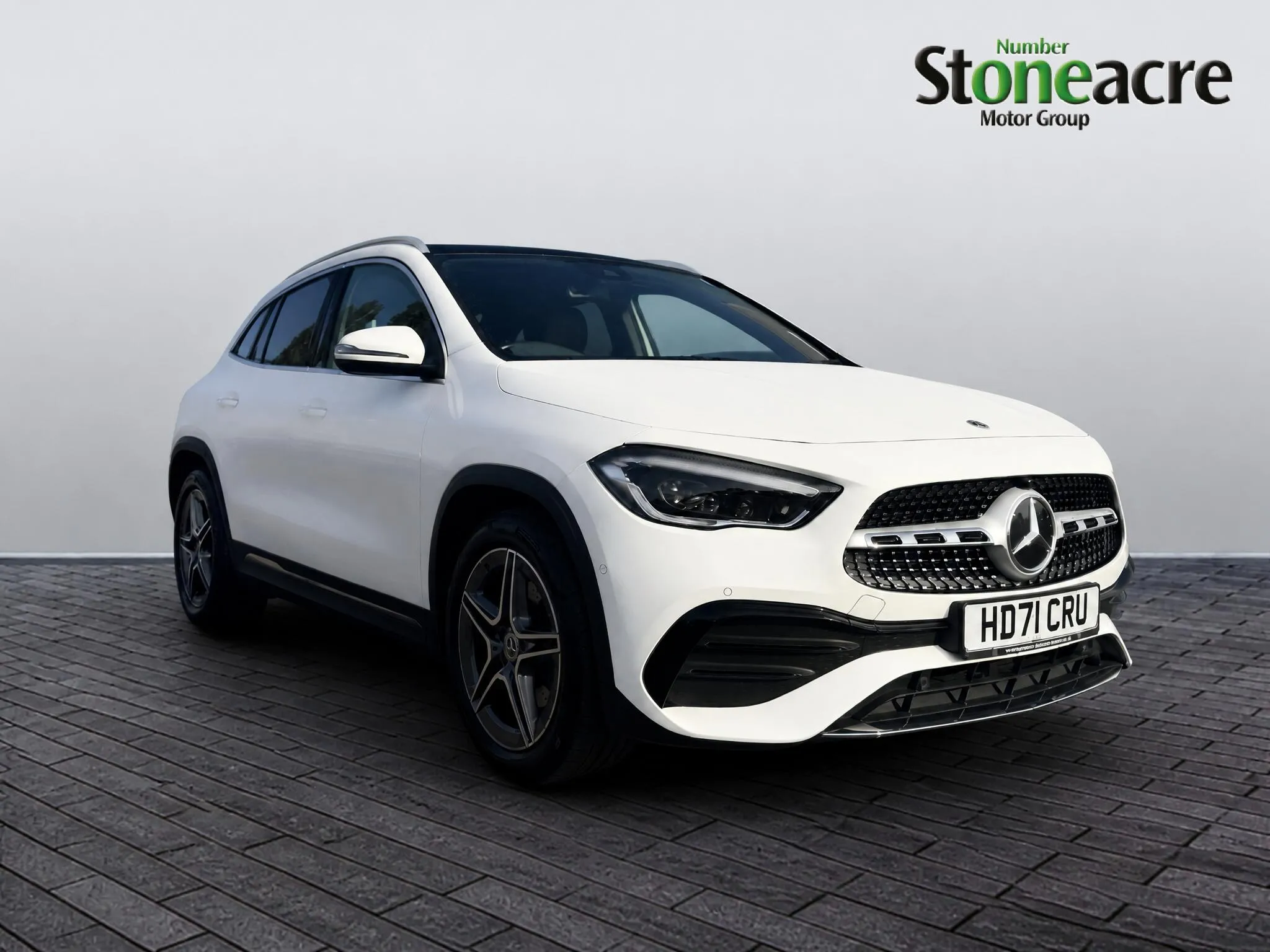 Mercedes-Benz GLA listing photo
