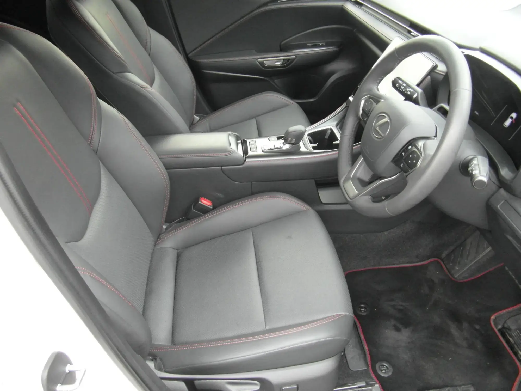 Lexus LBX Image 12 Lexus LBX Image 12