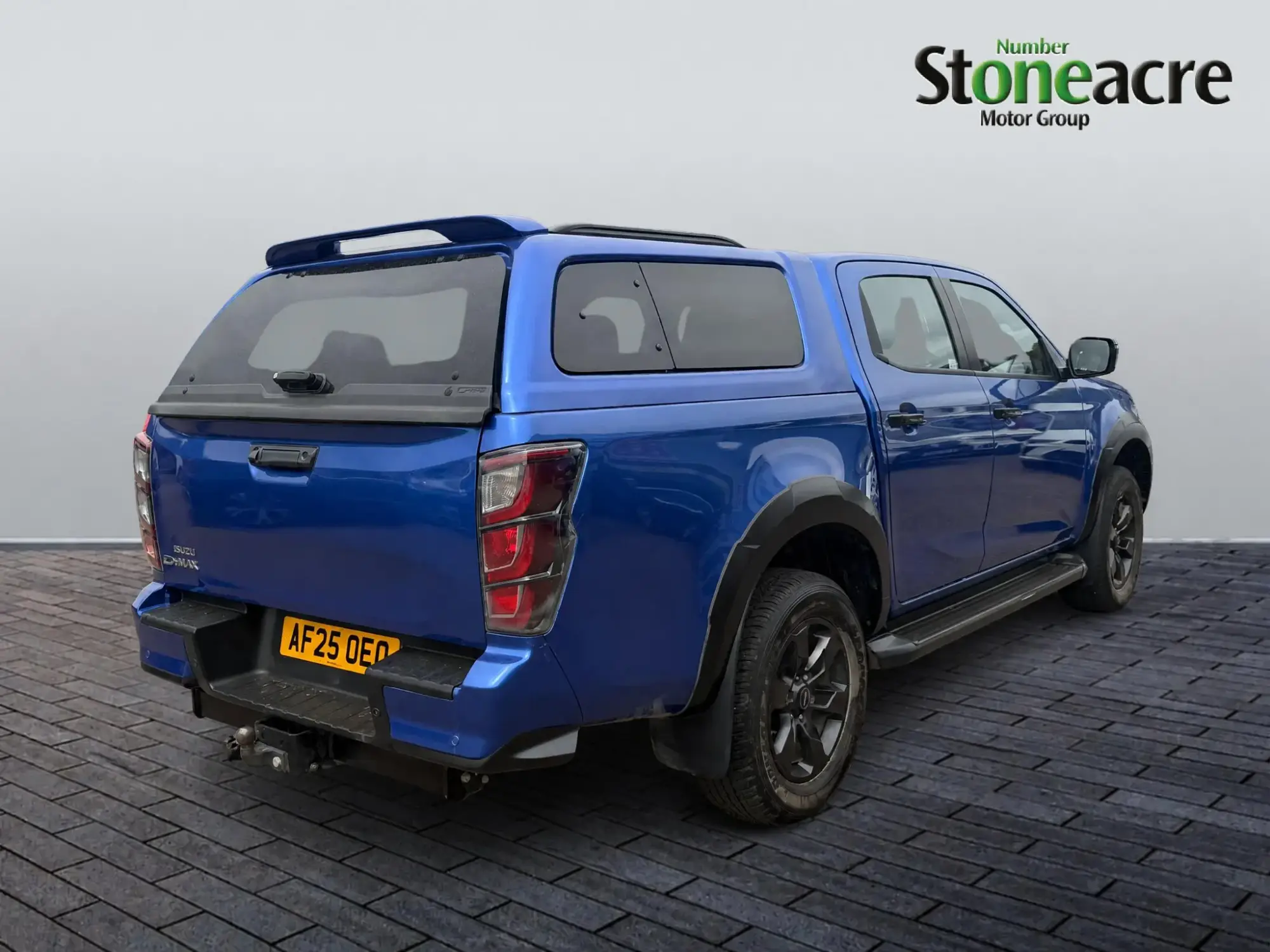 Isuzu D-Max 1.9 TD V-Cross 4WD Euro 6 (s/s) 4dr AF25OEO Image 3