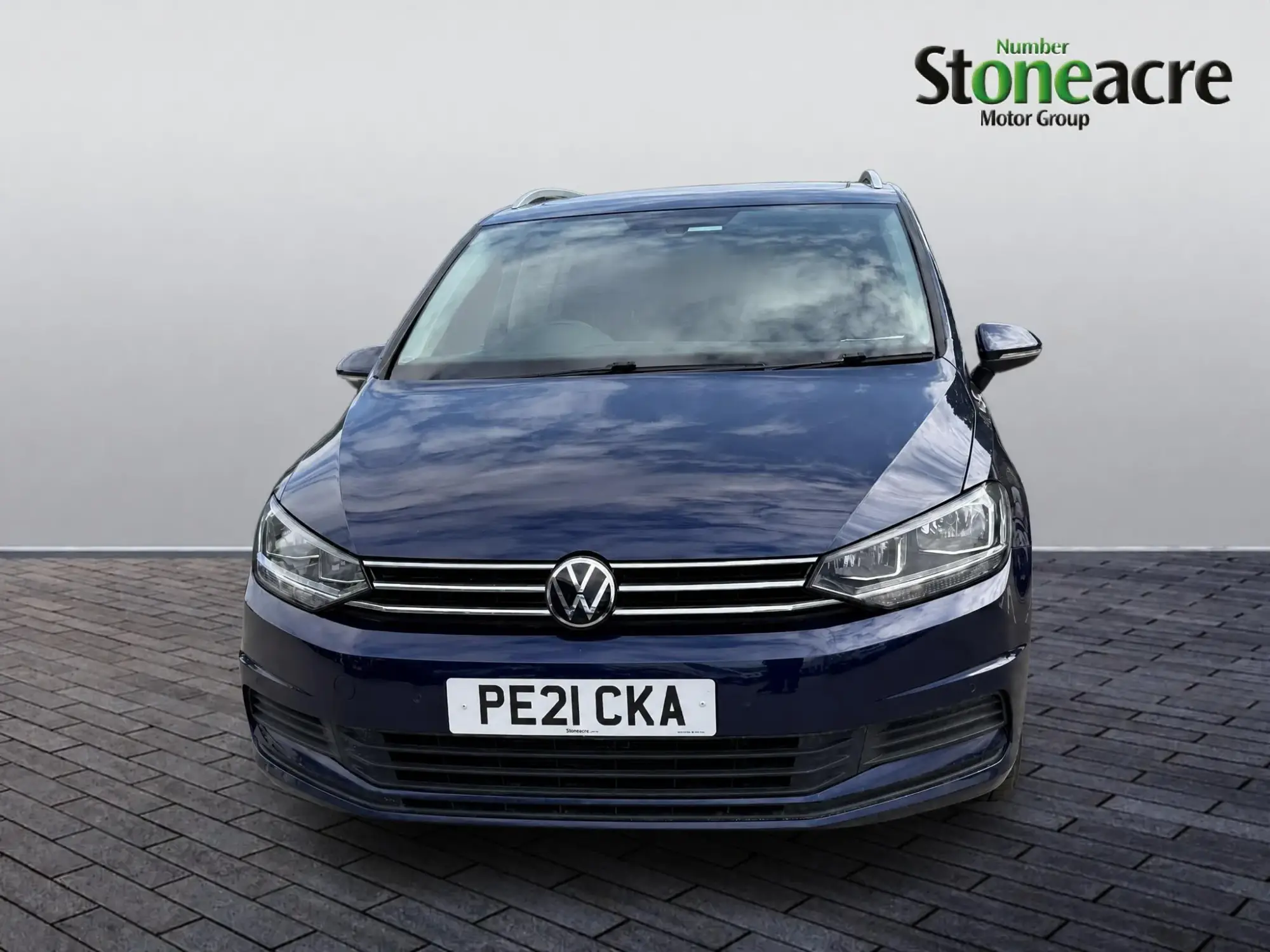 Volkswagen Touran Image 2 Volkswagen Touran Image 2