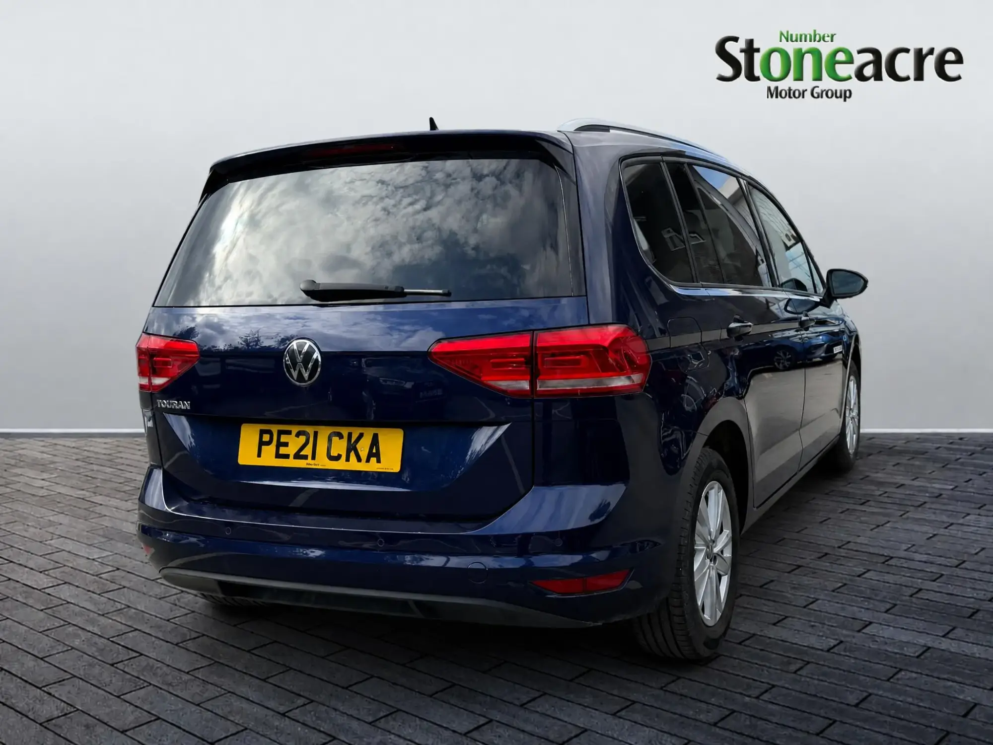 Volkswagen Touran Image 8 Volkswagen Touran Image 8