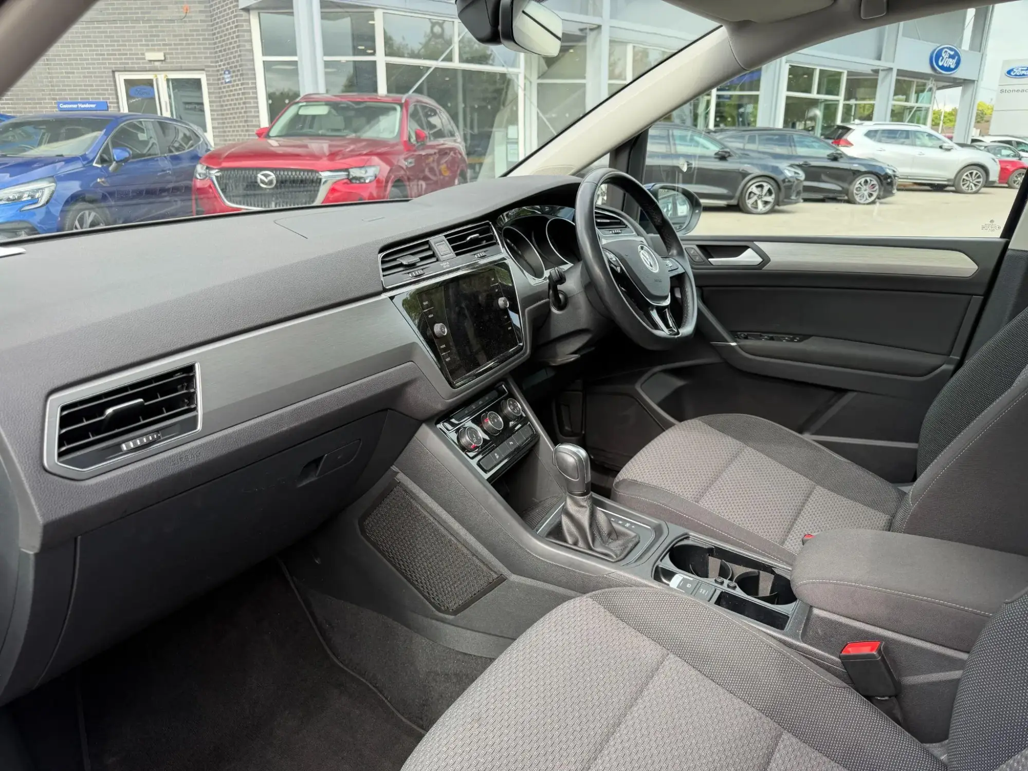 Volkswagen Touran Image 9 Volkswagen Touran Image 9