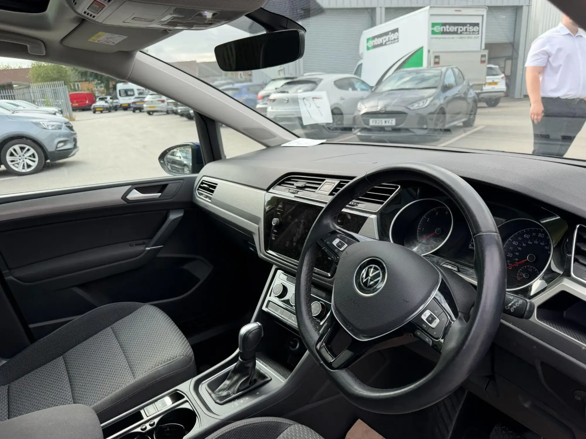 Volkswagen Touran Image 10 Volkswagen Touran Image 10