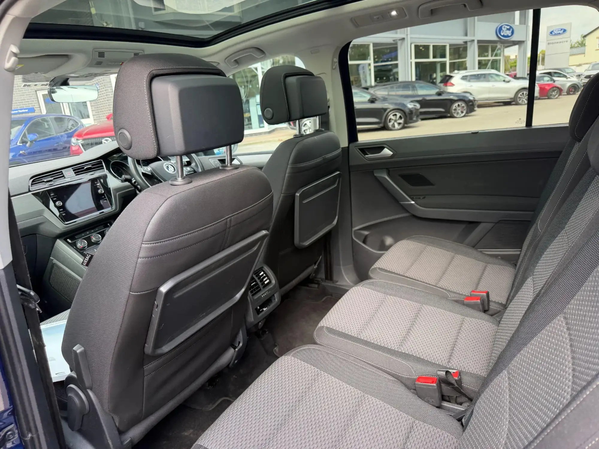 Volkswagen Touran Image 15 Volkswagen Touran Image 15