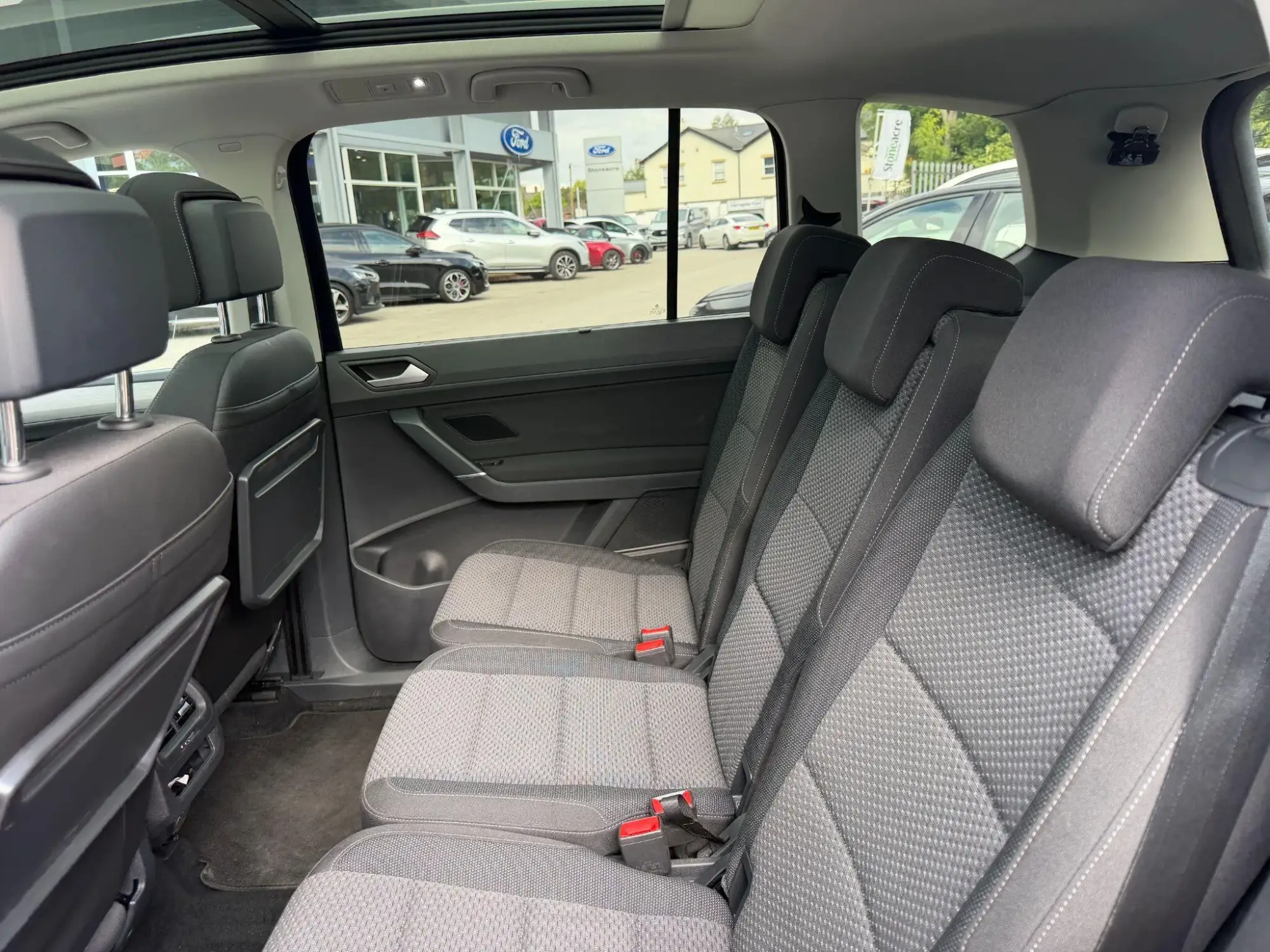 Volkswagen Touran Image 16 Volkswagen Touran Image 16