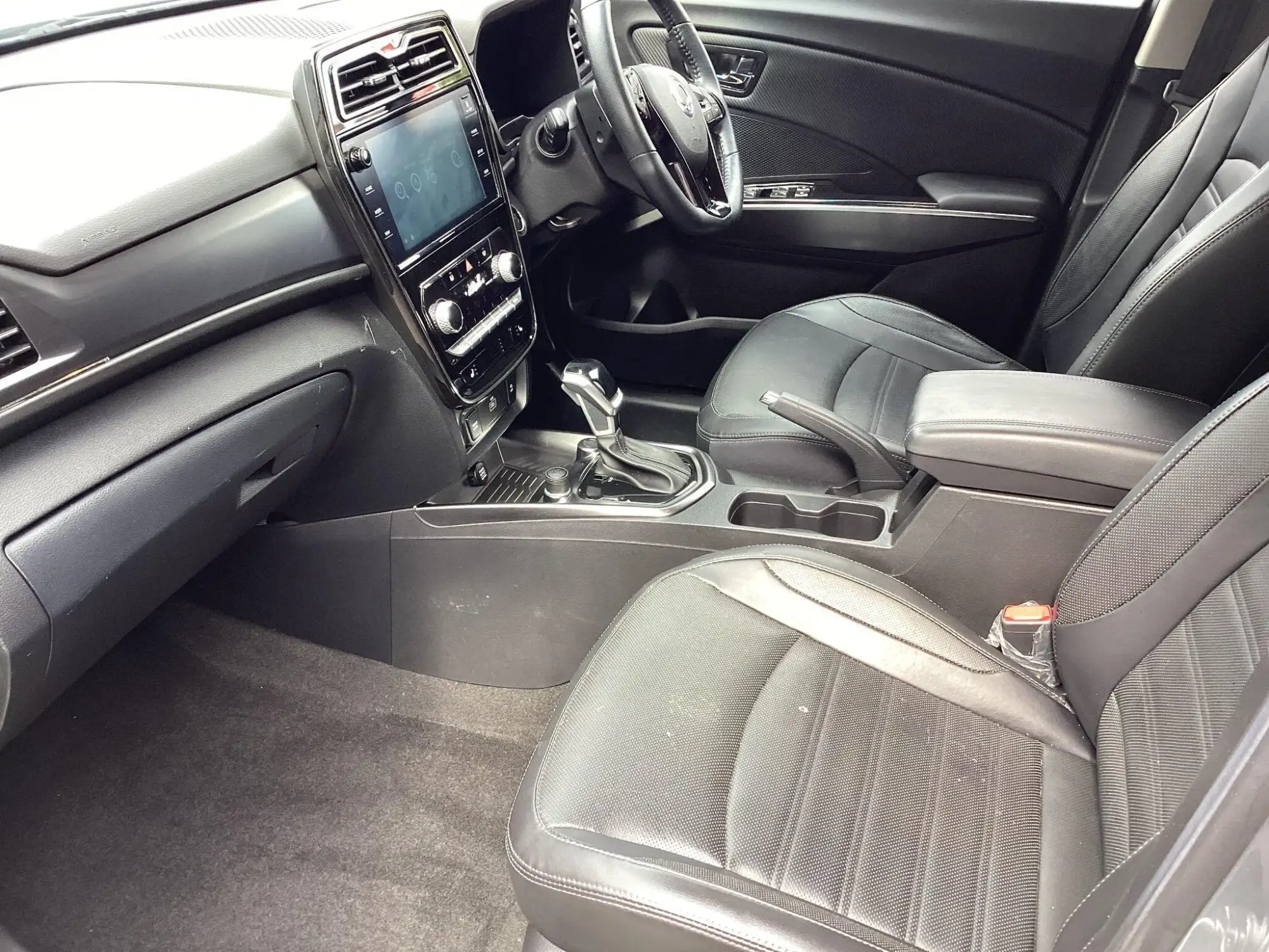 SSangyong Tivoli Image 9