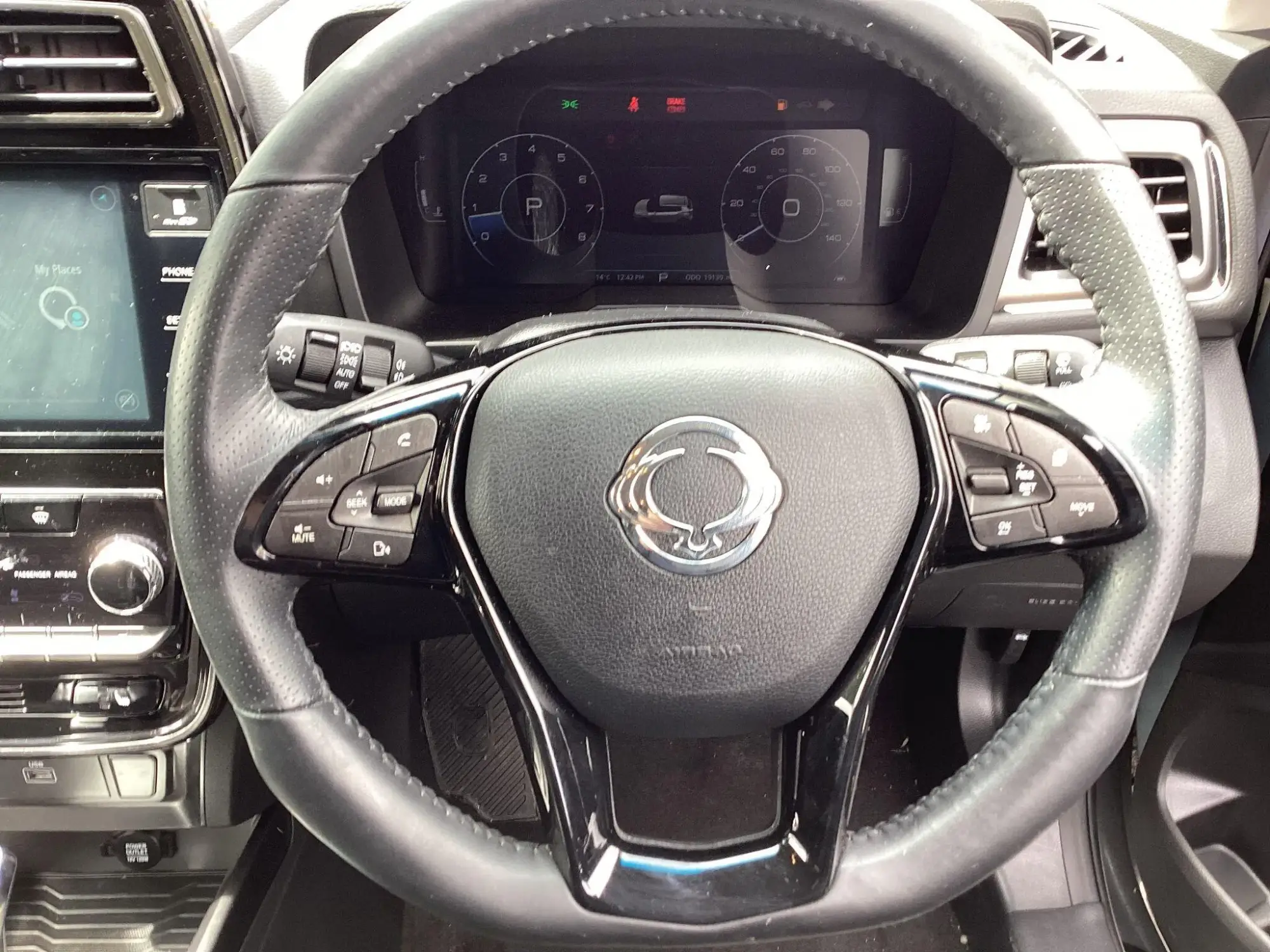 SSangyong Tivoli Image 10