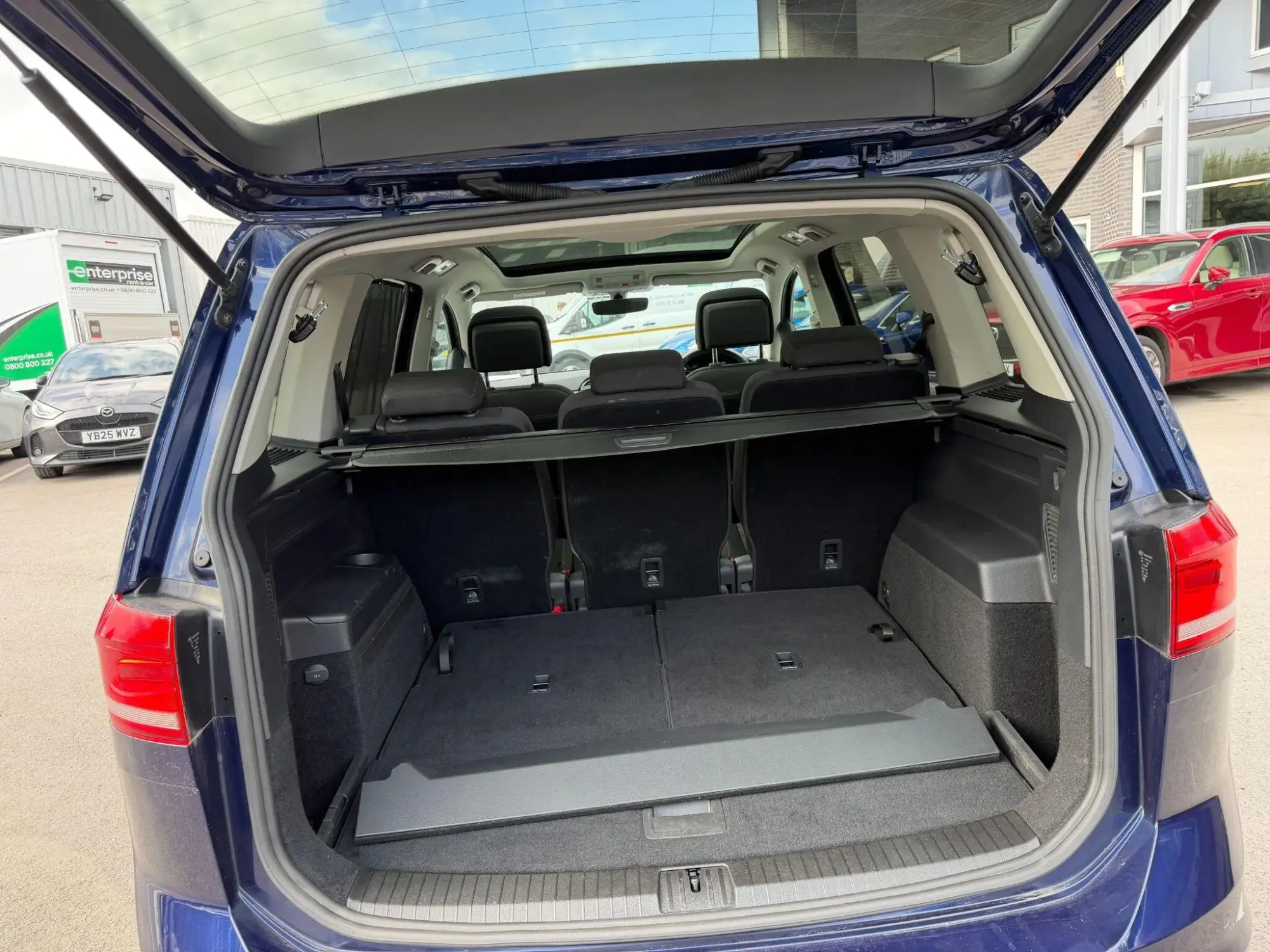 Volkswagen Touran Image 22 Volkswagen Touran Image 22