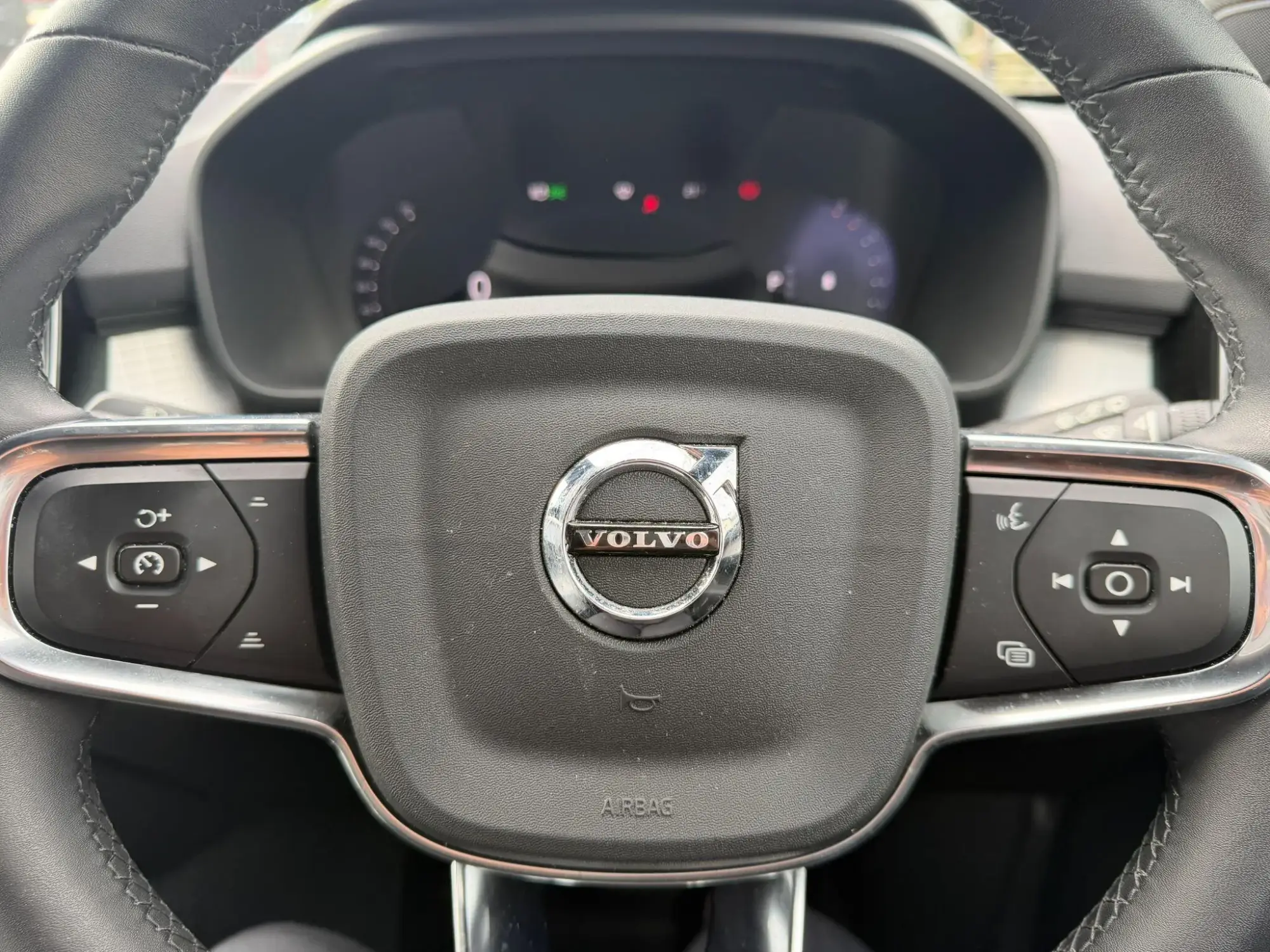 Volvo XC40 Image 25 Volvo XC40 Image 25