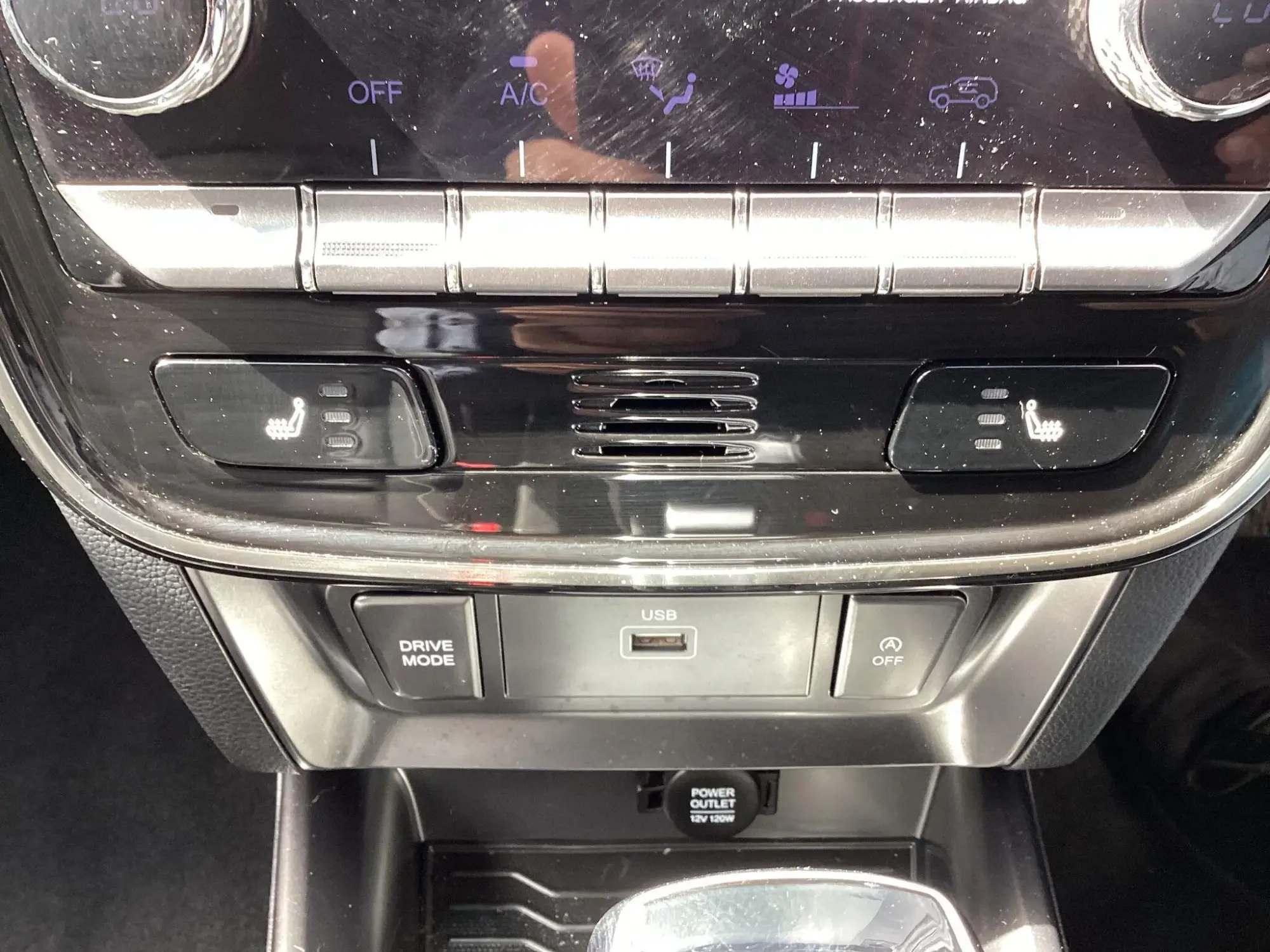 SSangyong Tivoli Image 18