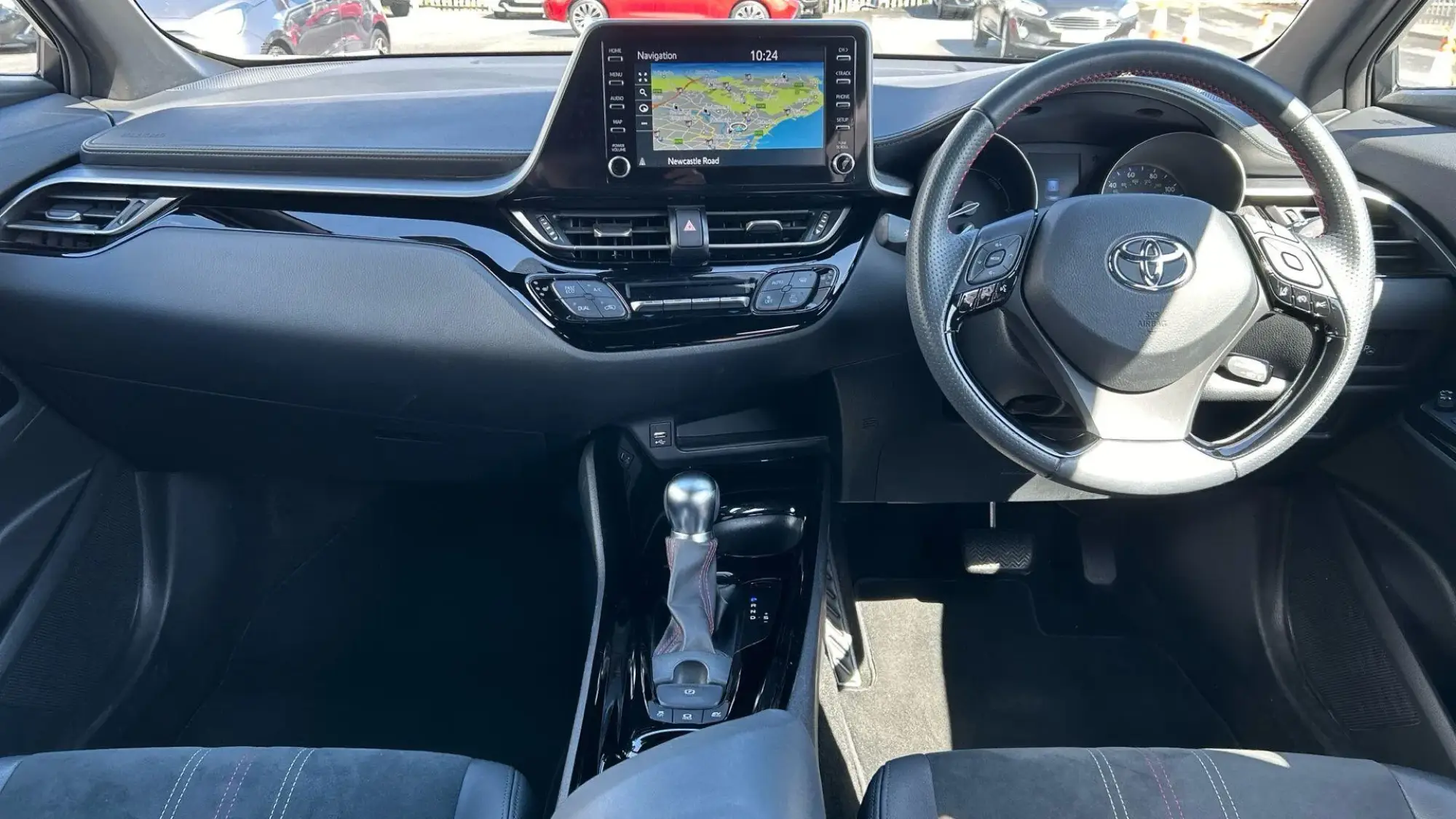 Toyota C-HR Self-Charging Hybrid Image 9