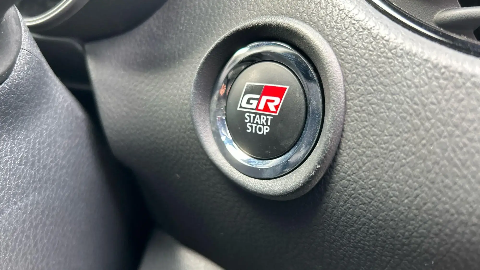 Toyota C-HR Self-Charging Hybrid Image 29