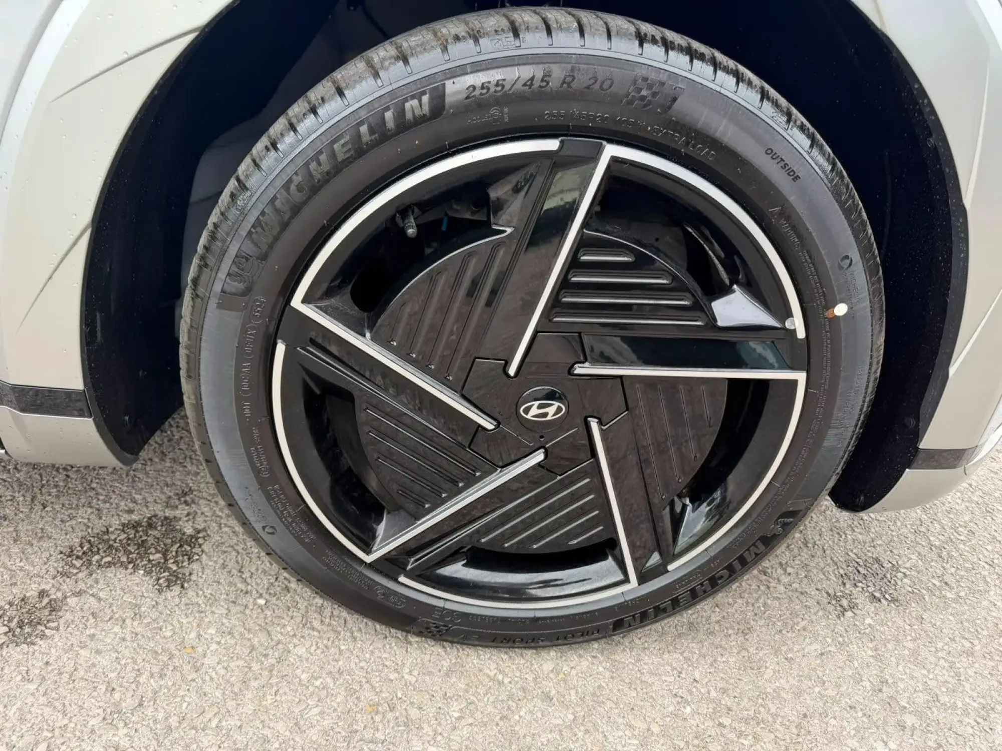 Hyundai IONIQ 5 Image 24 Hyundai IONIQ 5 Image 24