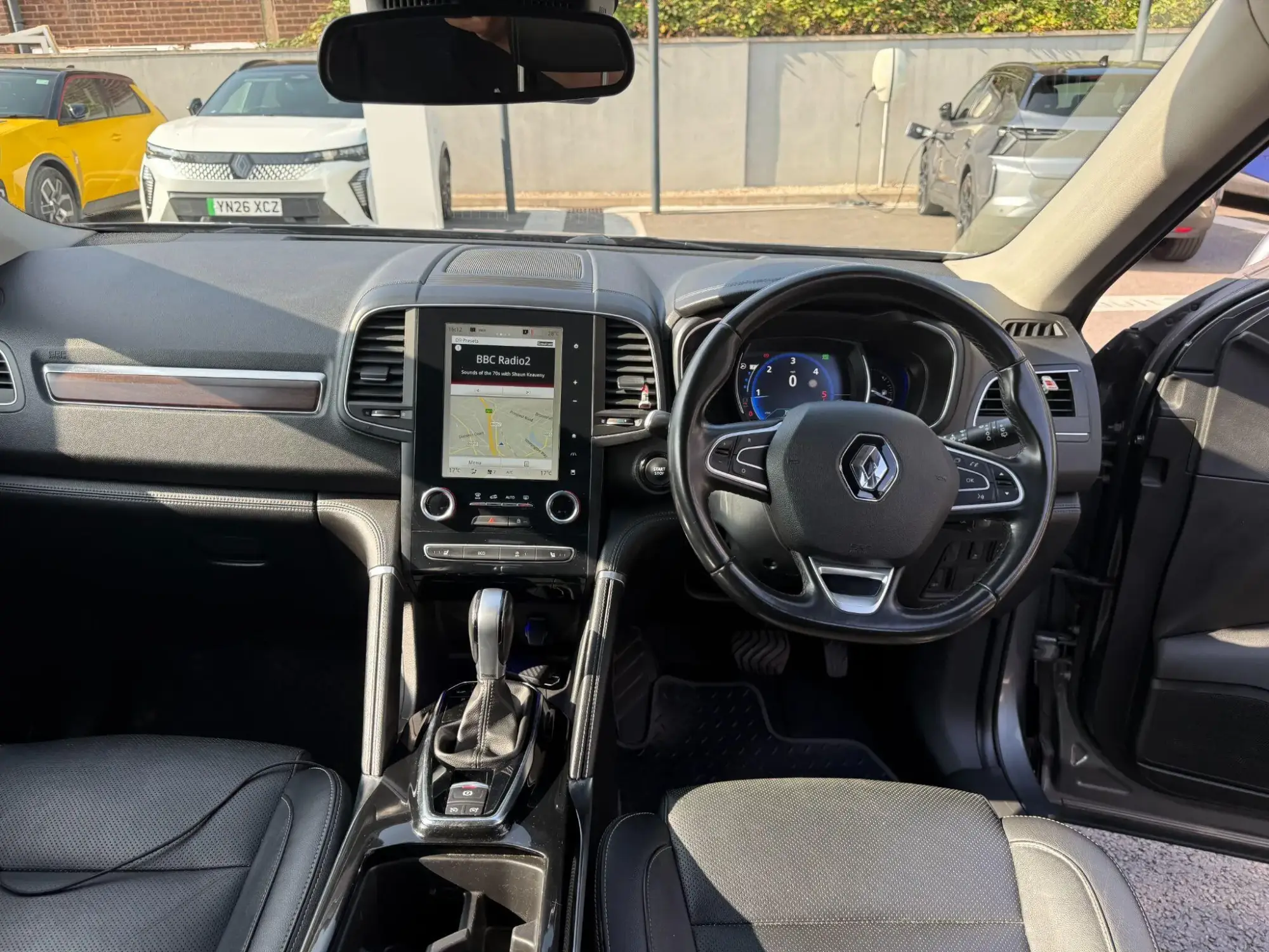Renault Koleos Image 12 Renault Koleos Image 12