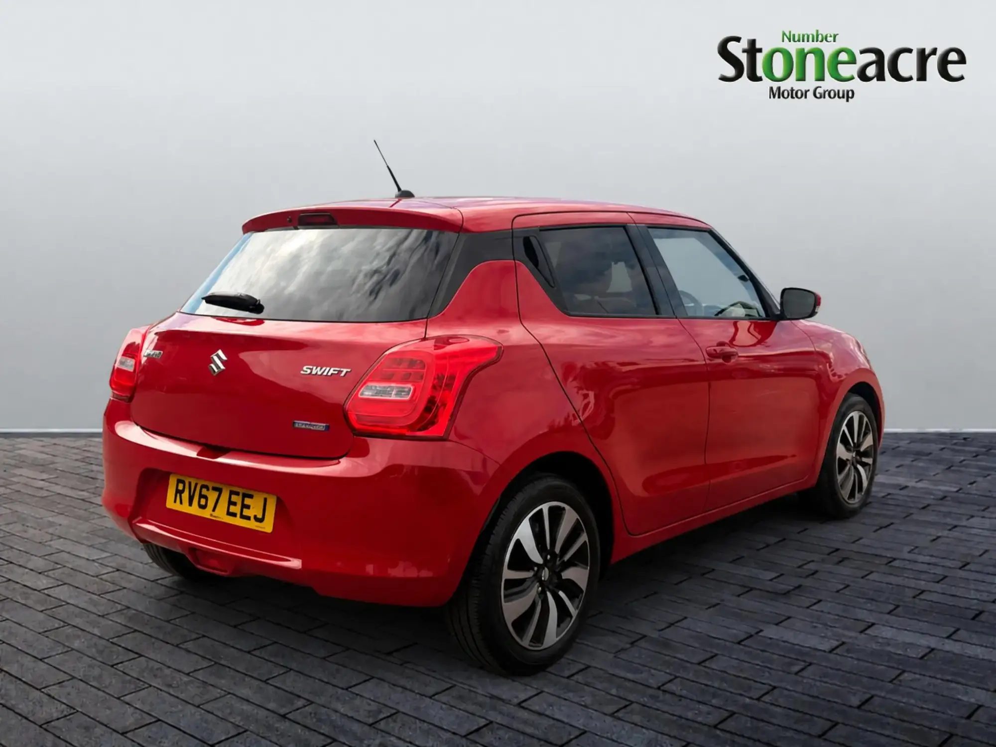 Suzuki Swift Image 8