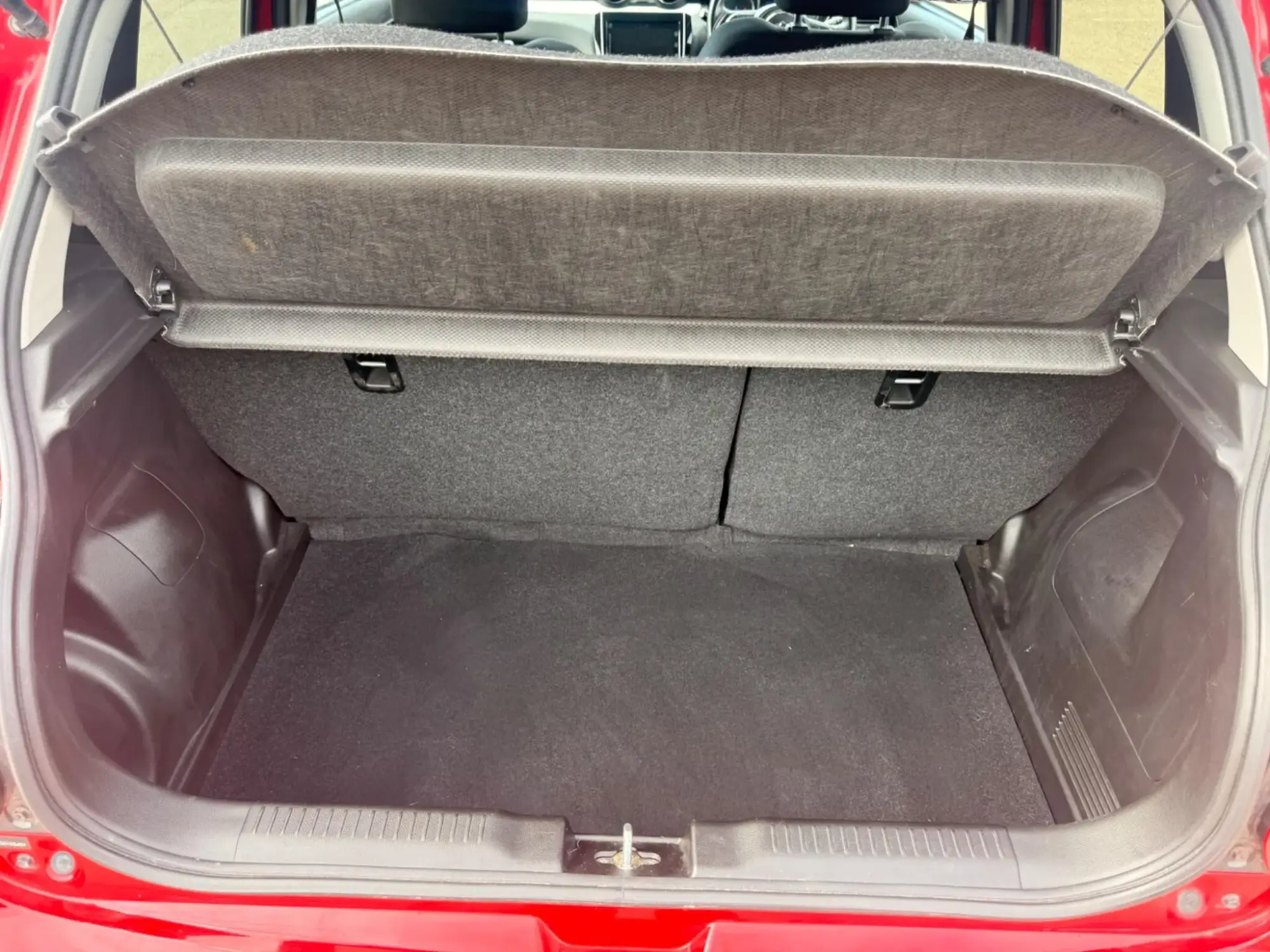 Suzuki Swift Image 10
