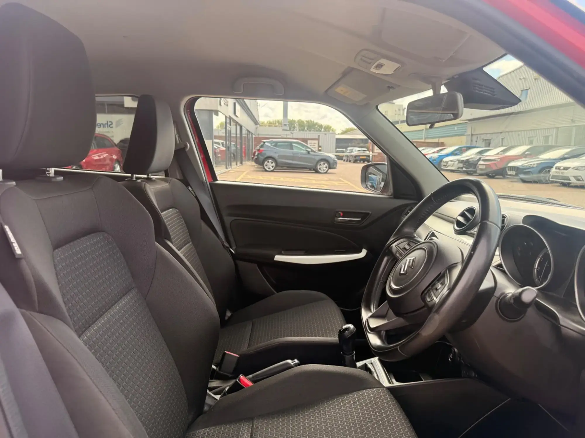 Suzuki Swift Image 14