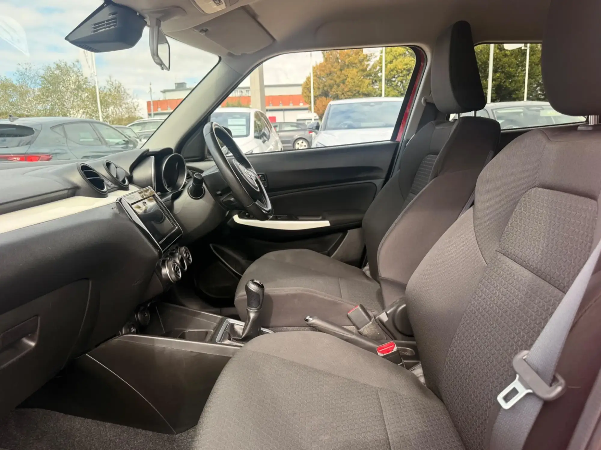 Suzuki Swift Image 15