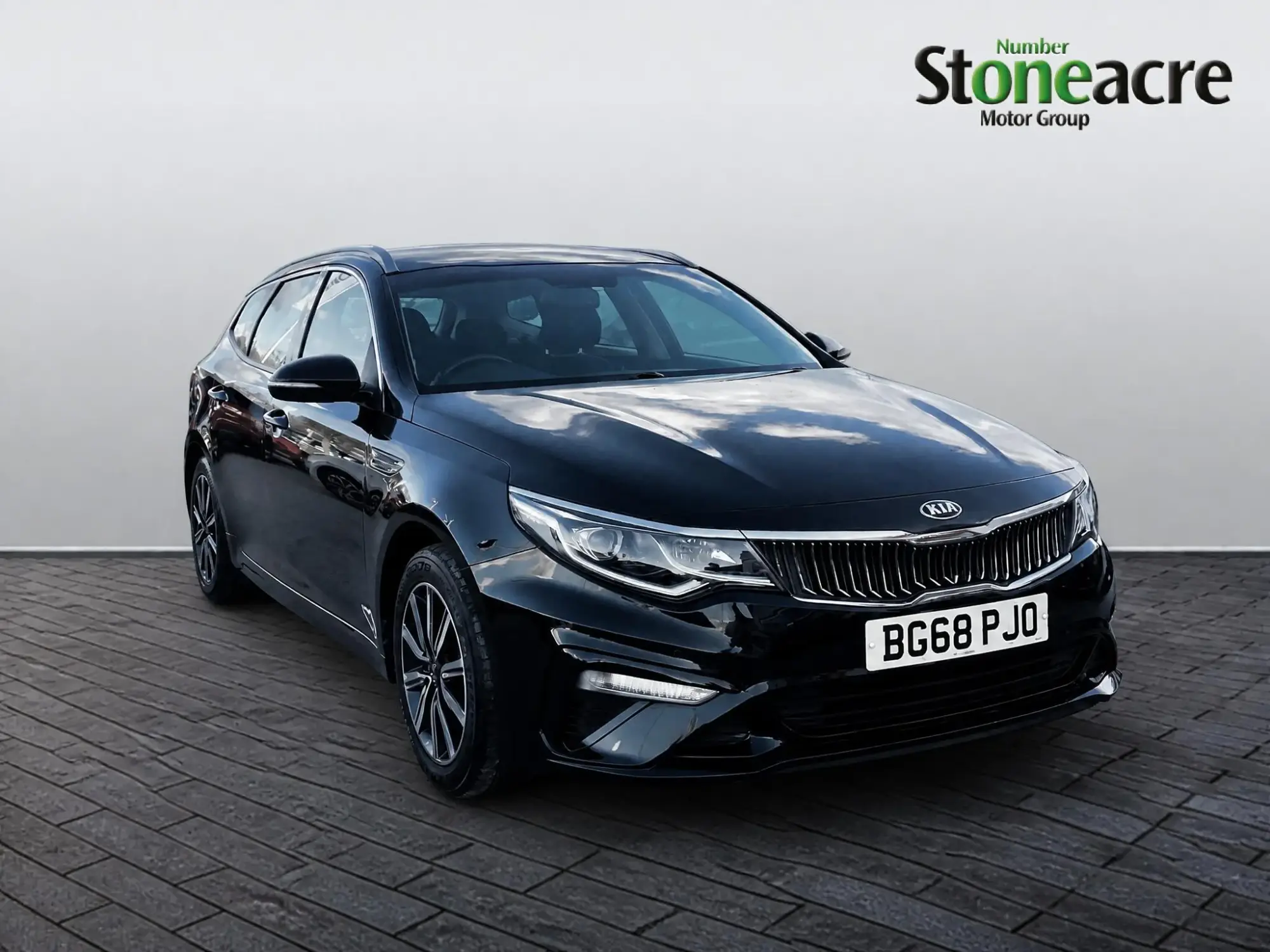 Kia Optima Image 1