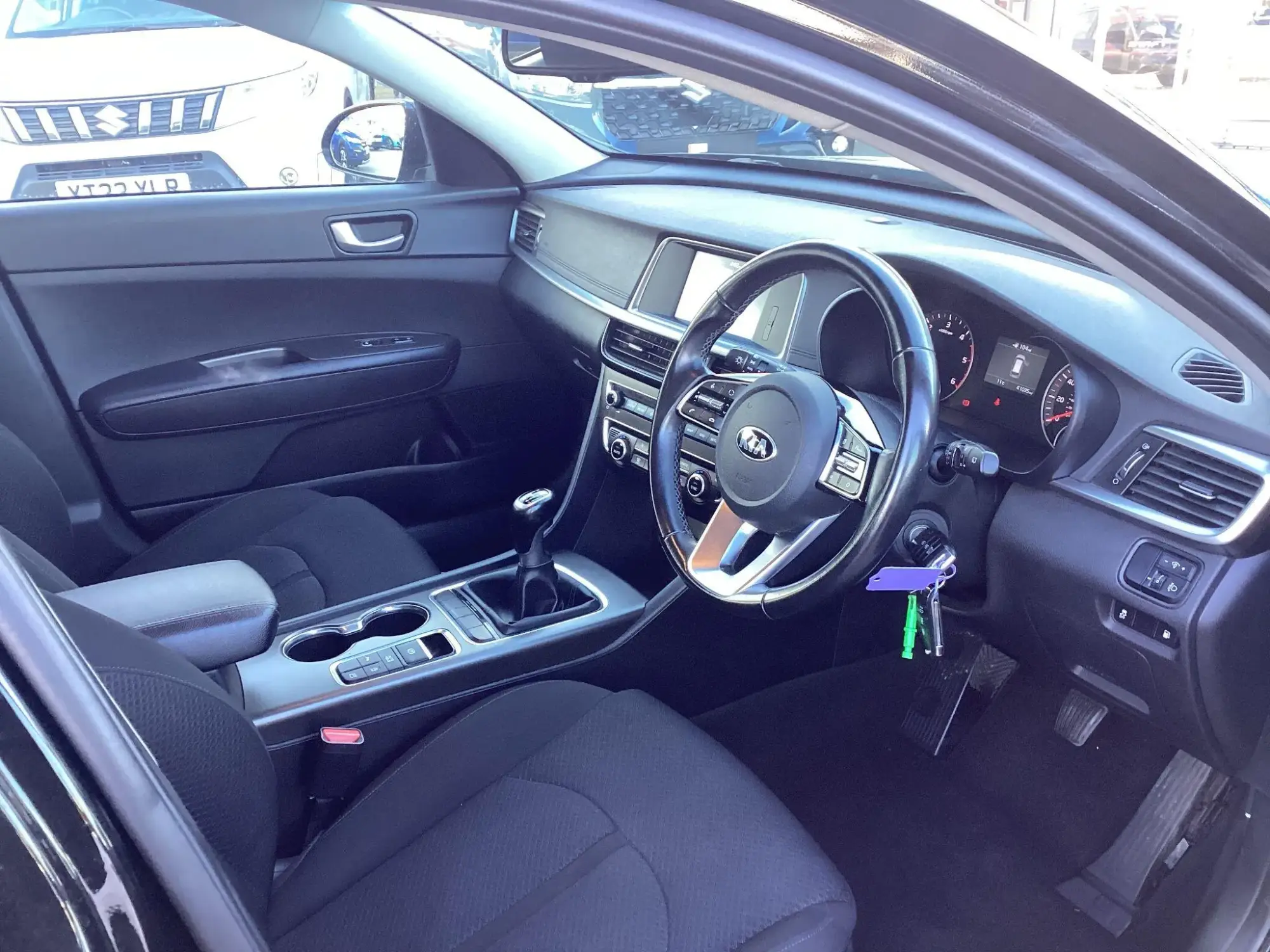 Kia Optima Image 11
