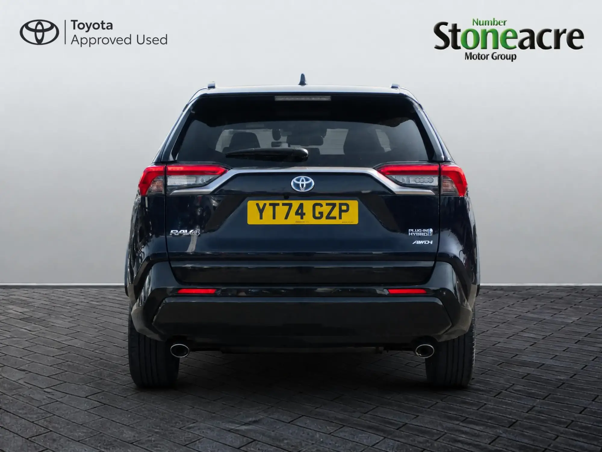 Toyota RAV4 Plug-in Hybrid Image 4