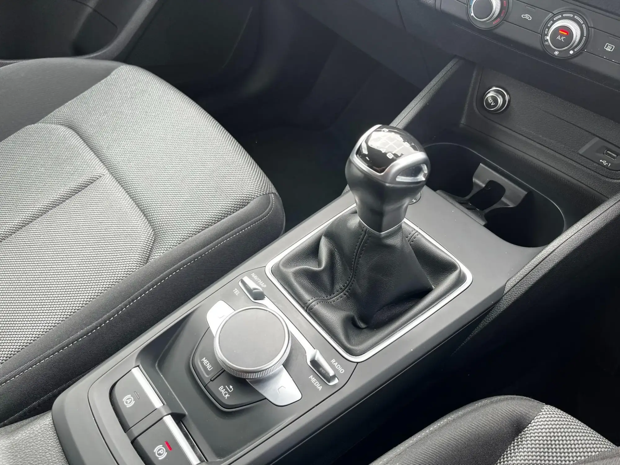 Audi Q2 Image 18