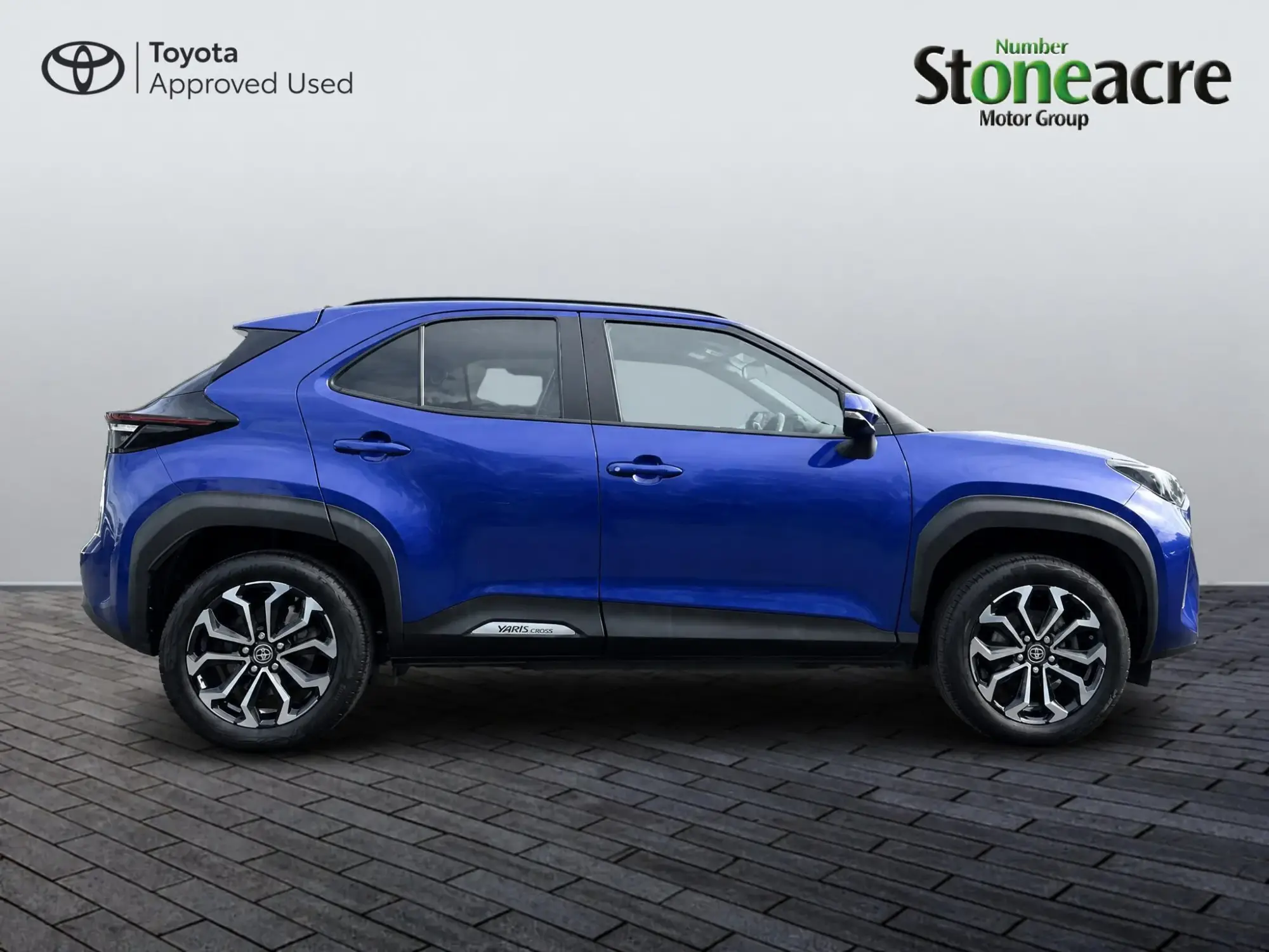 Toyota Yaris Cross 1.5 Hybrid Design 5dr CVT NV73FGN Image 2