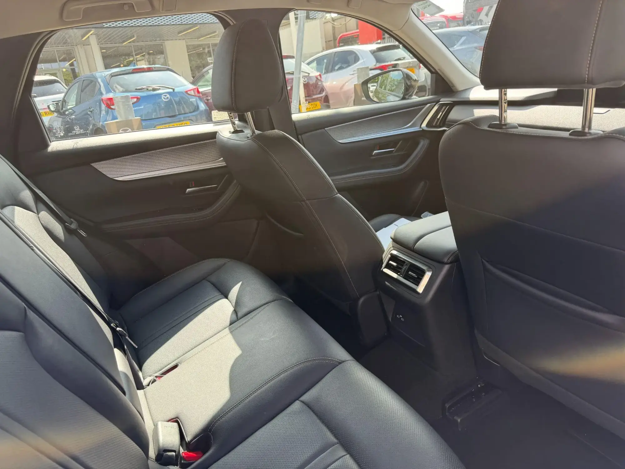 Mazda CX-60 PHEV Image 13