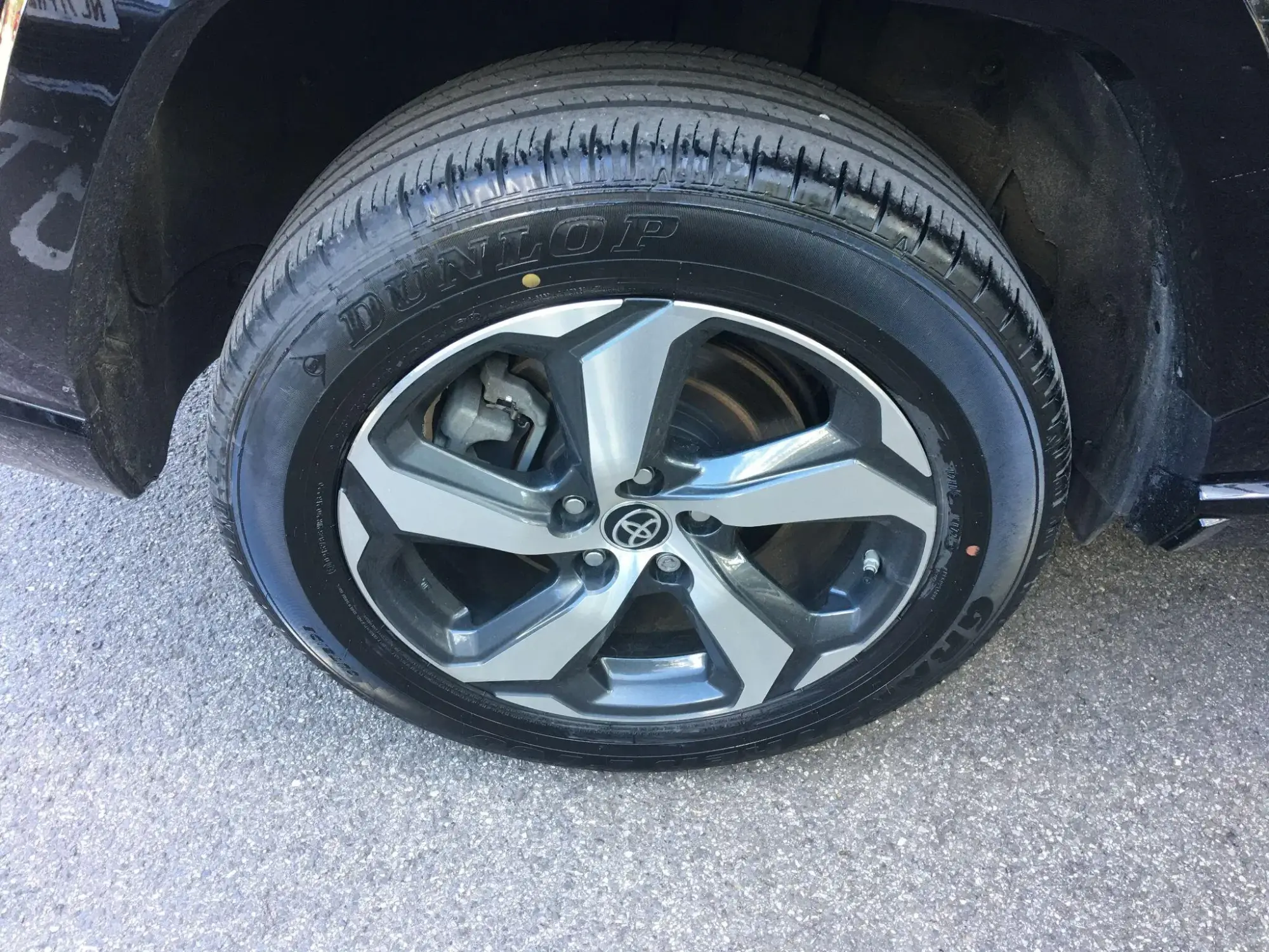Toyota RAV4 Plug-in Hybrid Image 9