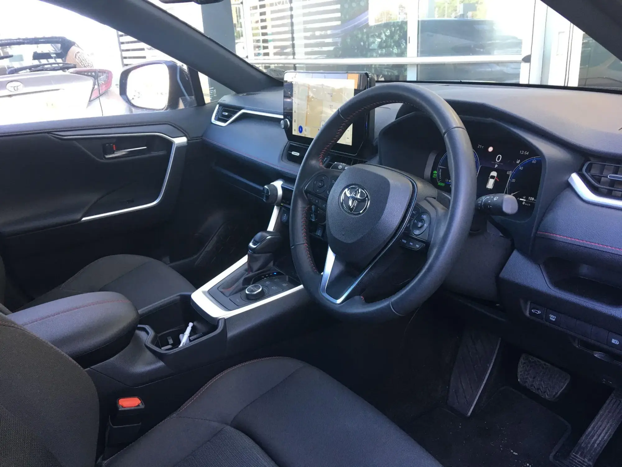 Toyota RAV4 Plug-in Hybrid Image 11