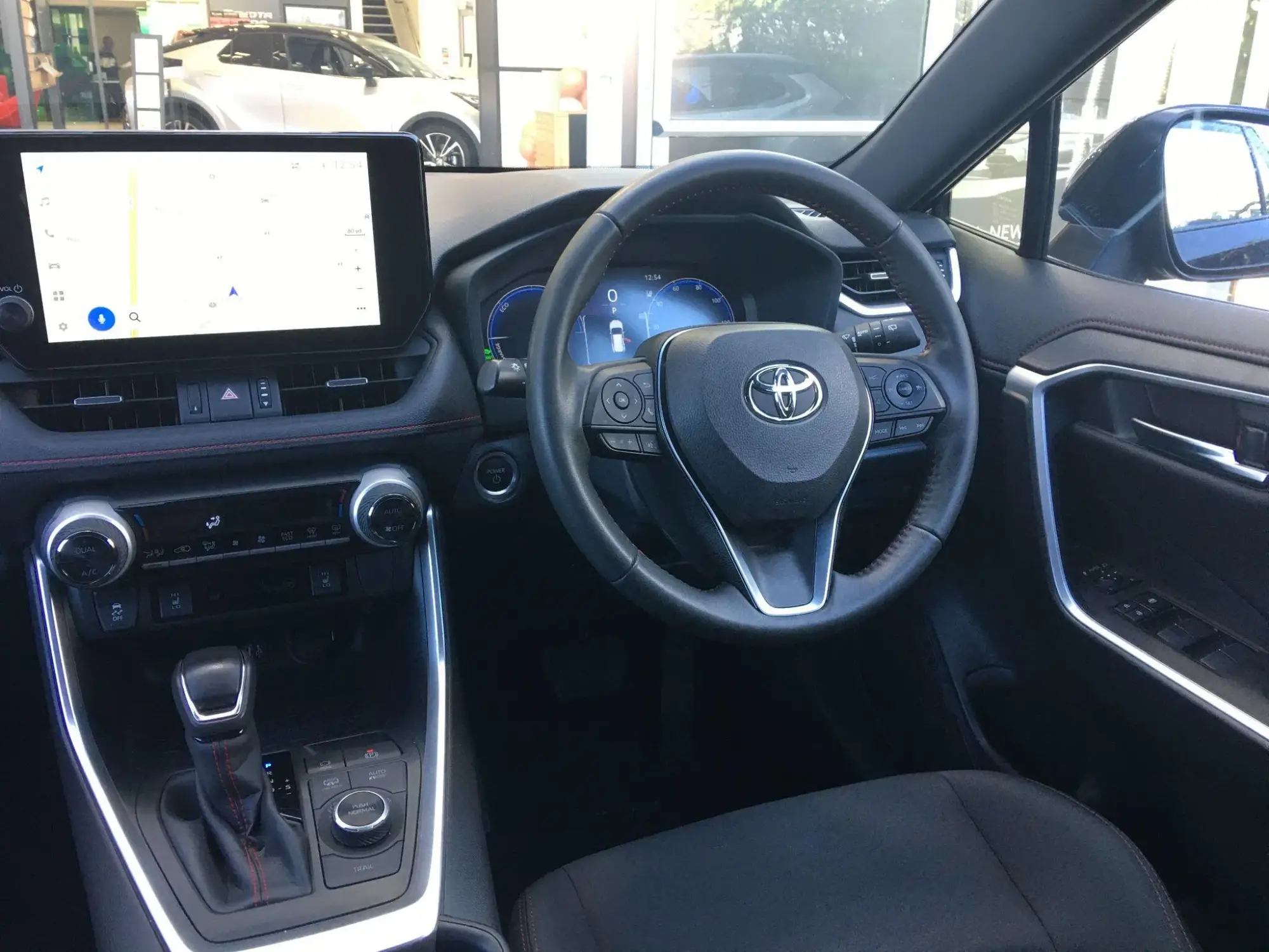 Toyota RAV4 Plug-in Hybrid Image 12