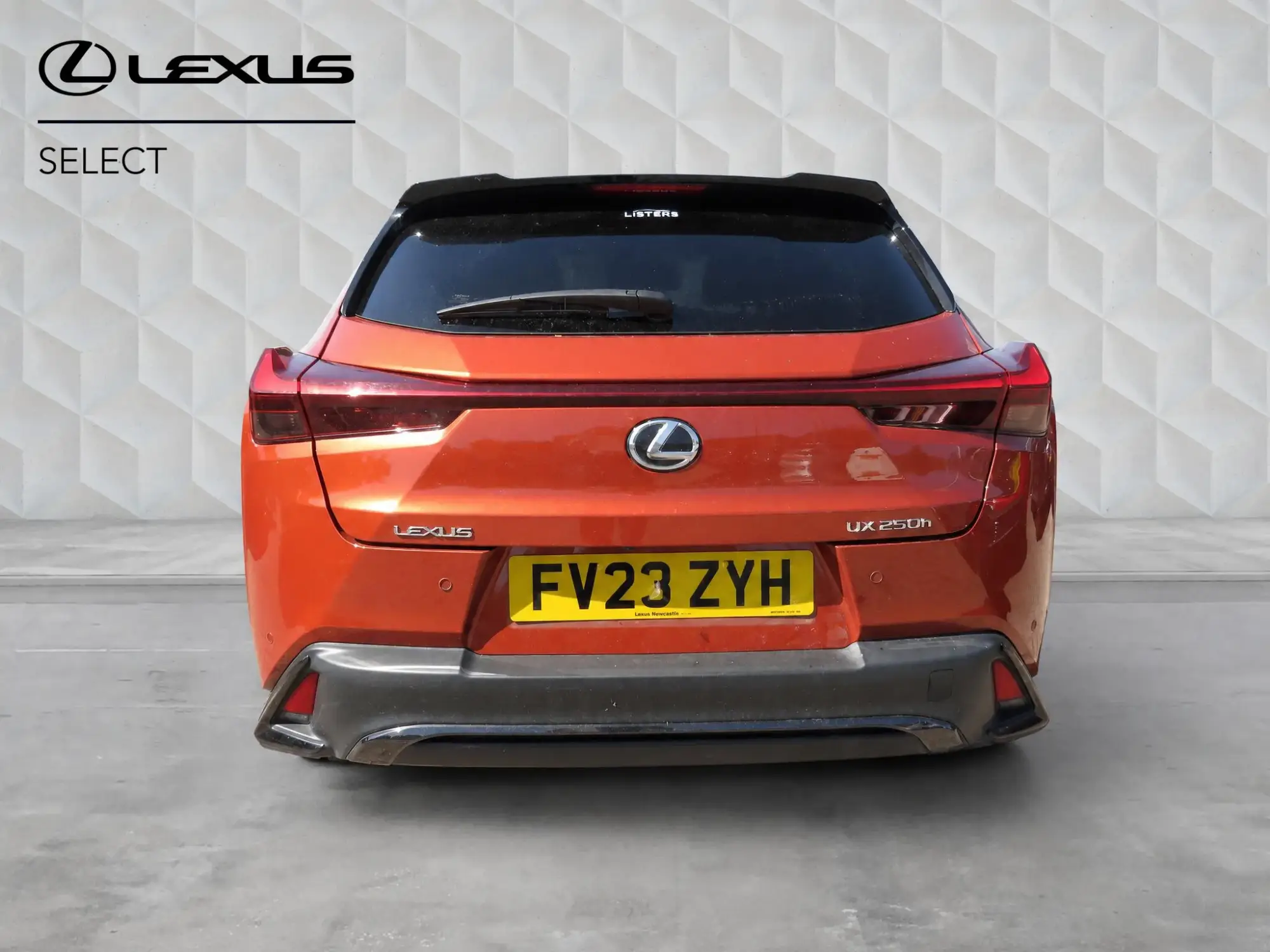 Lexus UX Self-Charging Hybrid Image 4 Lexus UX Self-Charging Hybrid Image 4