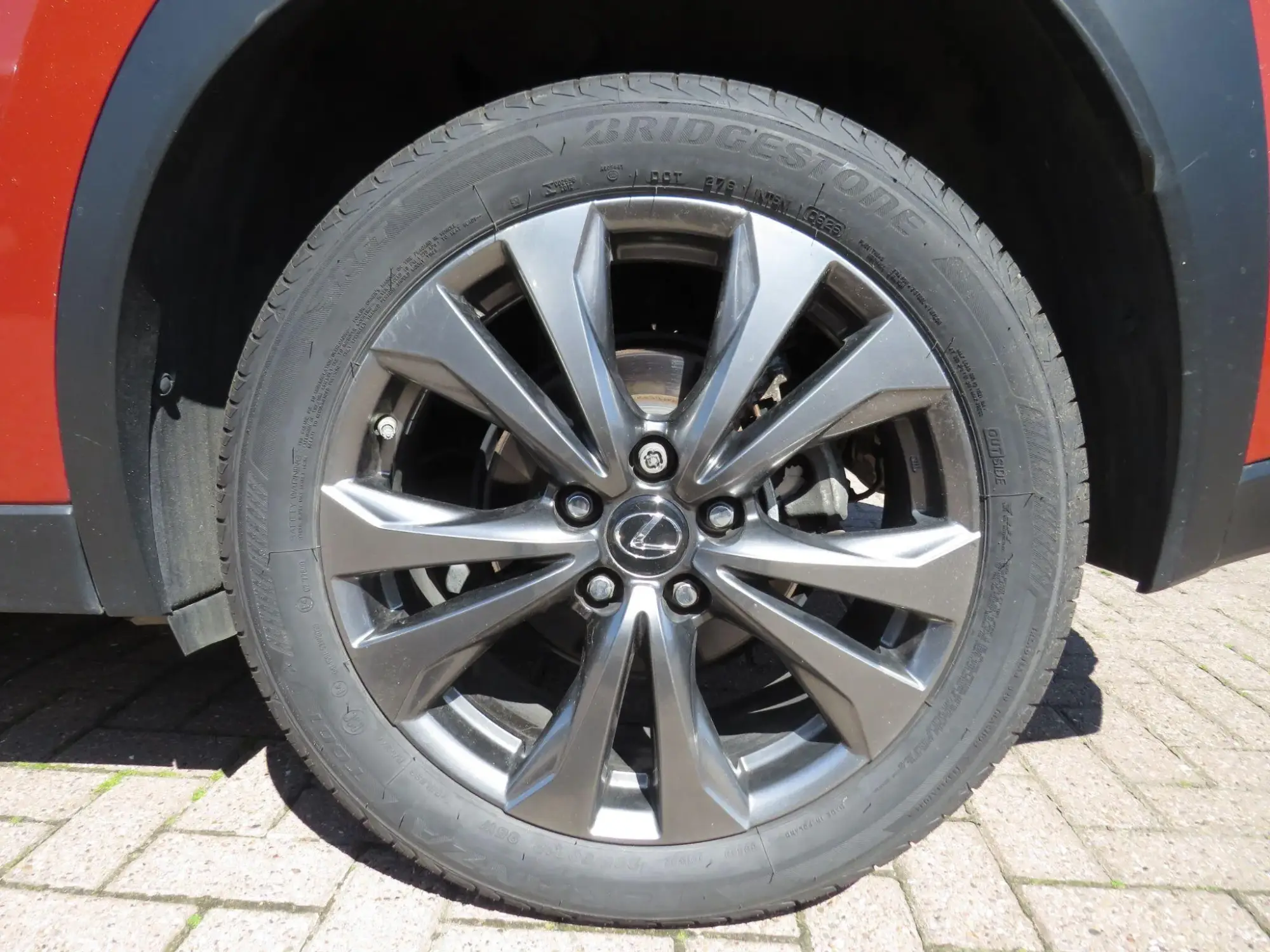 Lexus UX Self-Charging Hybrid Image 8 Lexus UX Self-Charging Hybrid Image 8