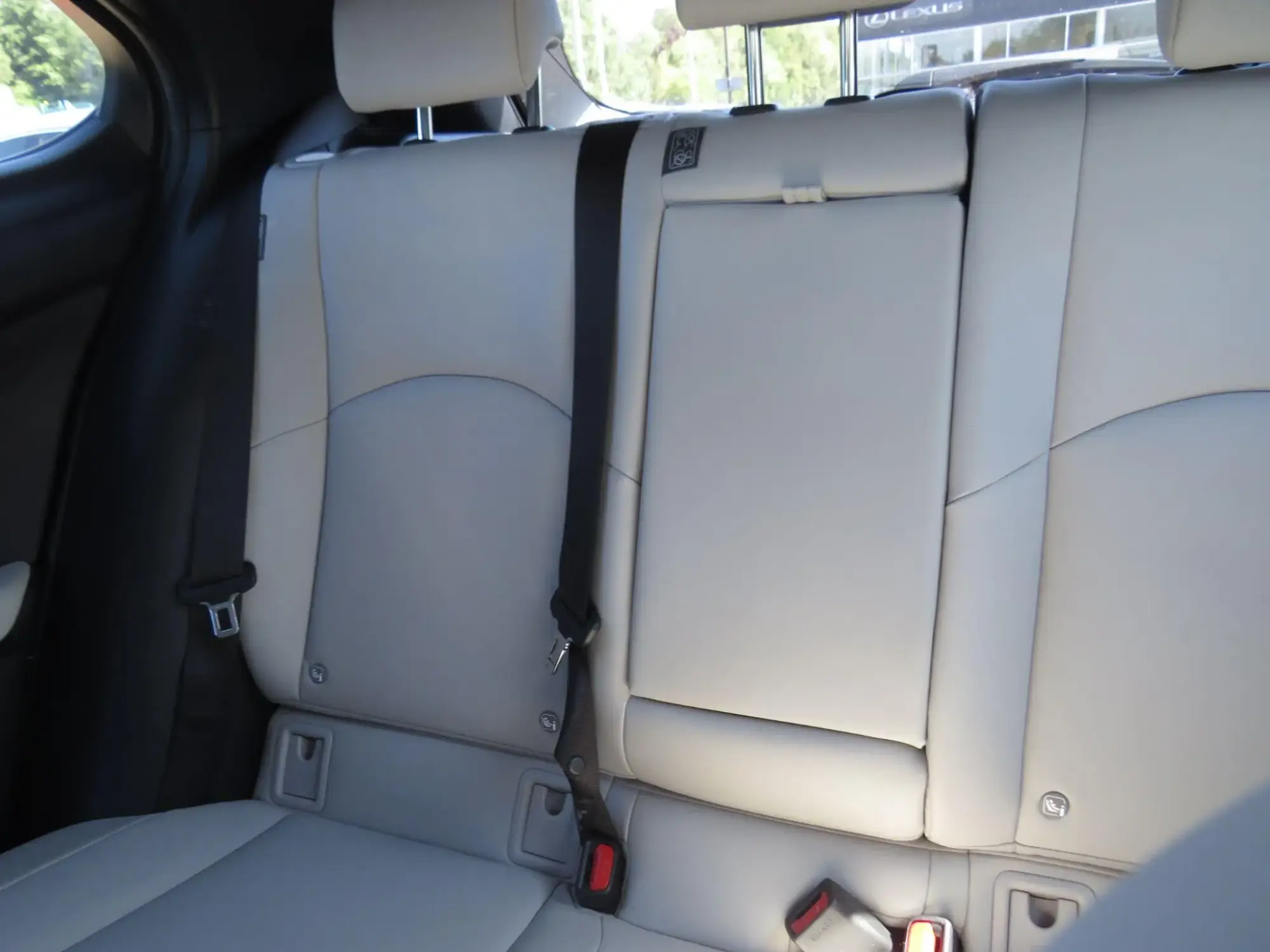 Lexus UX Self-Charging Hybrid Image 16 Lexus UX Self-Charging Hybrid Image 16