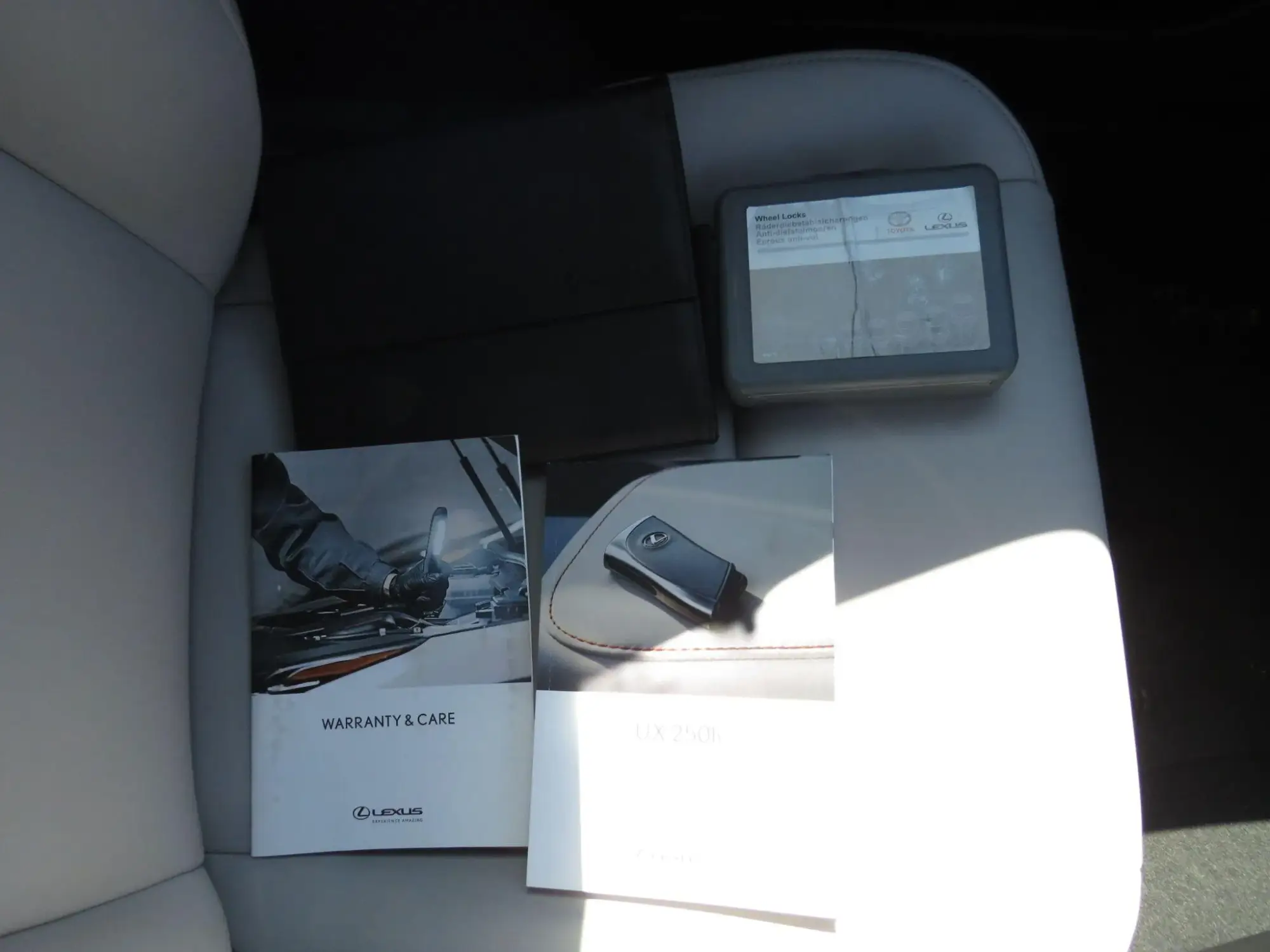 Lexus UX Self-Charging Hybrid Image 19 Lexus UX Self-Charging Hybrid Image 19