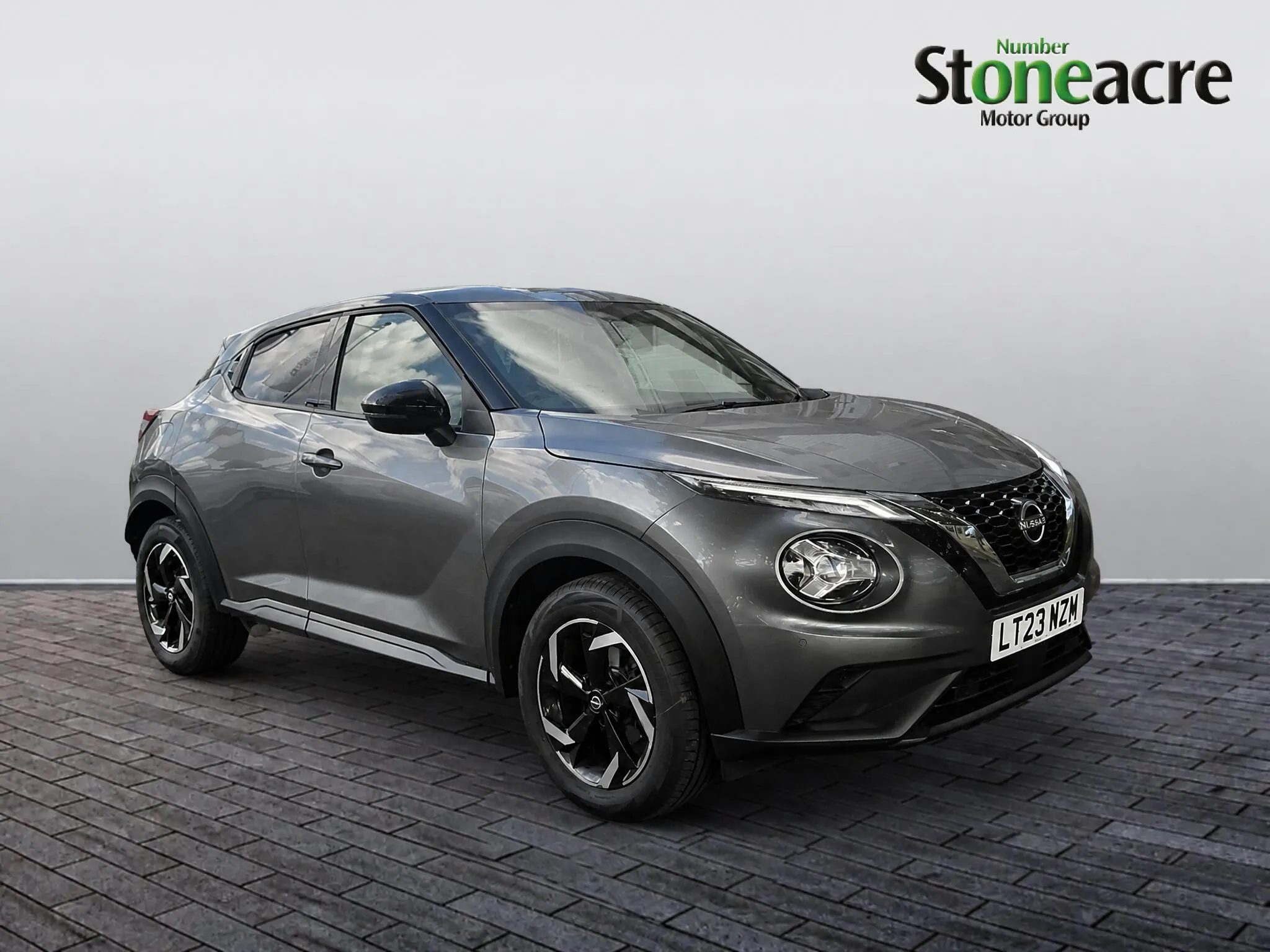 Nissan Juke undefined 1.0 DiG-T N-Connecta 5dr