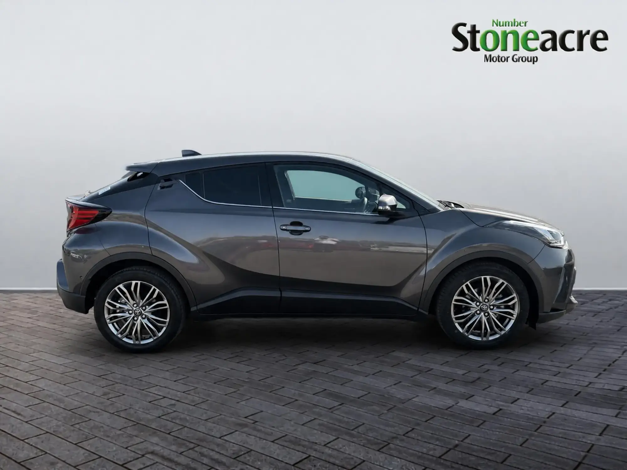 Toyota C-HR Self-Charging Hybrid Image 2