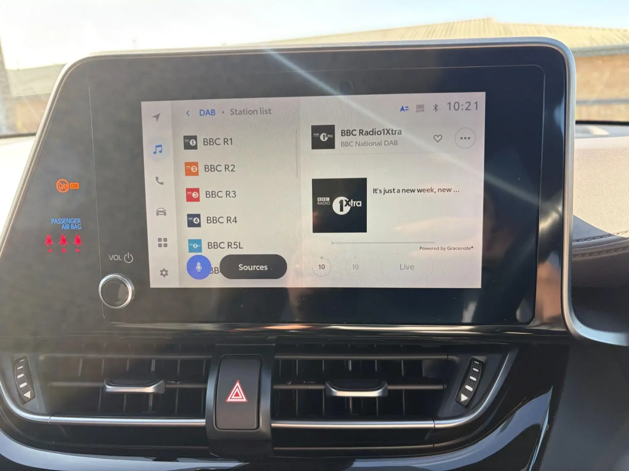 Toyota C-HR Self-Charging Hybrid Image 18