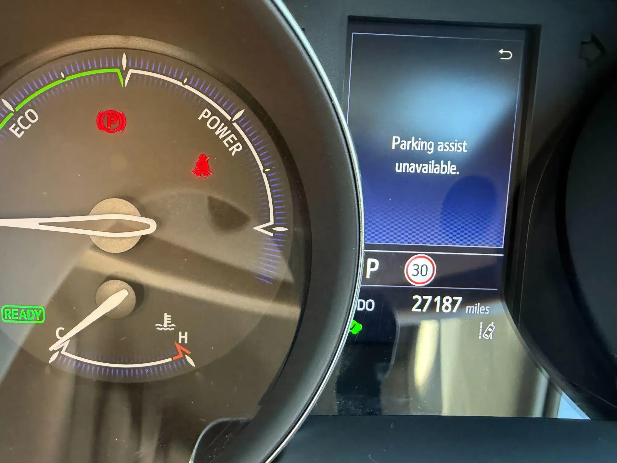 Toyota C-HR Self-Charging Hybrid Image 23