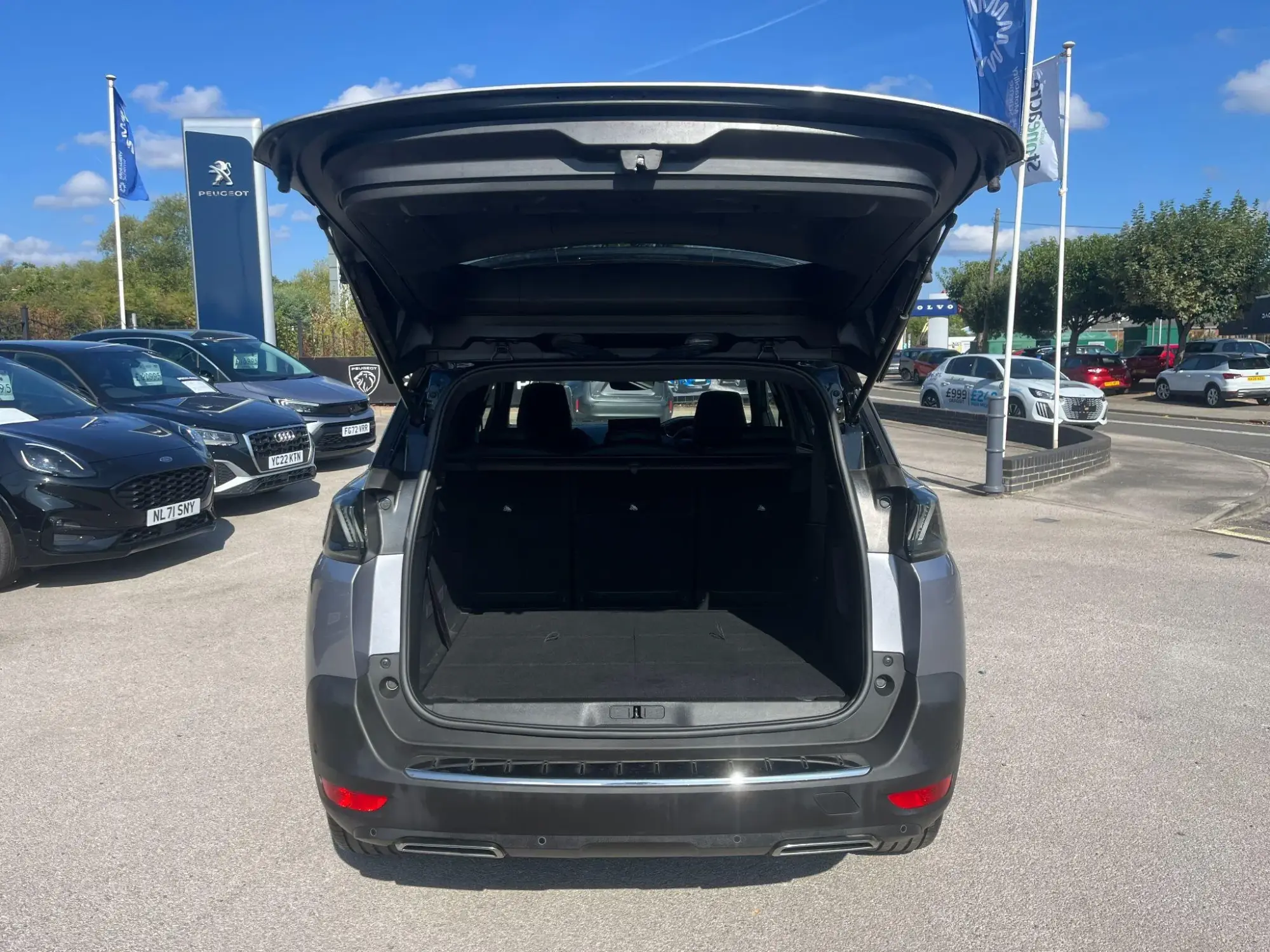 Peugeot 5008 Image 9