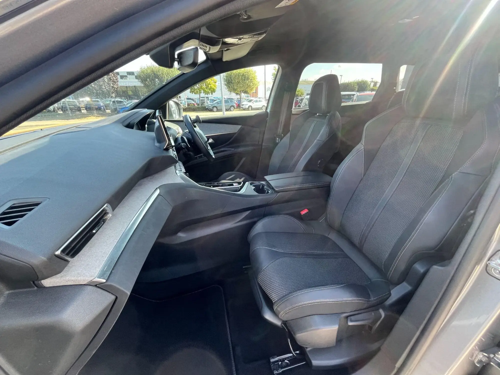 Peugeot 5008 Image 17
