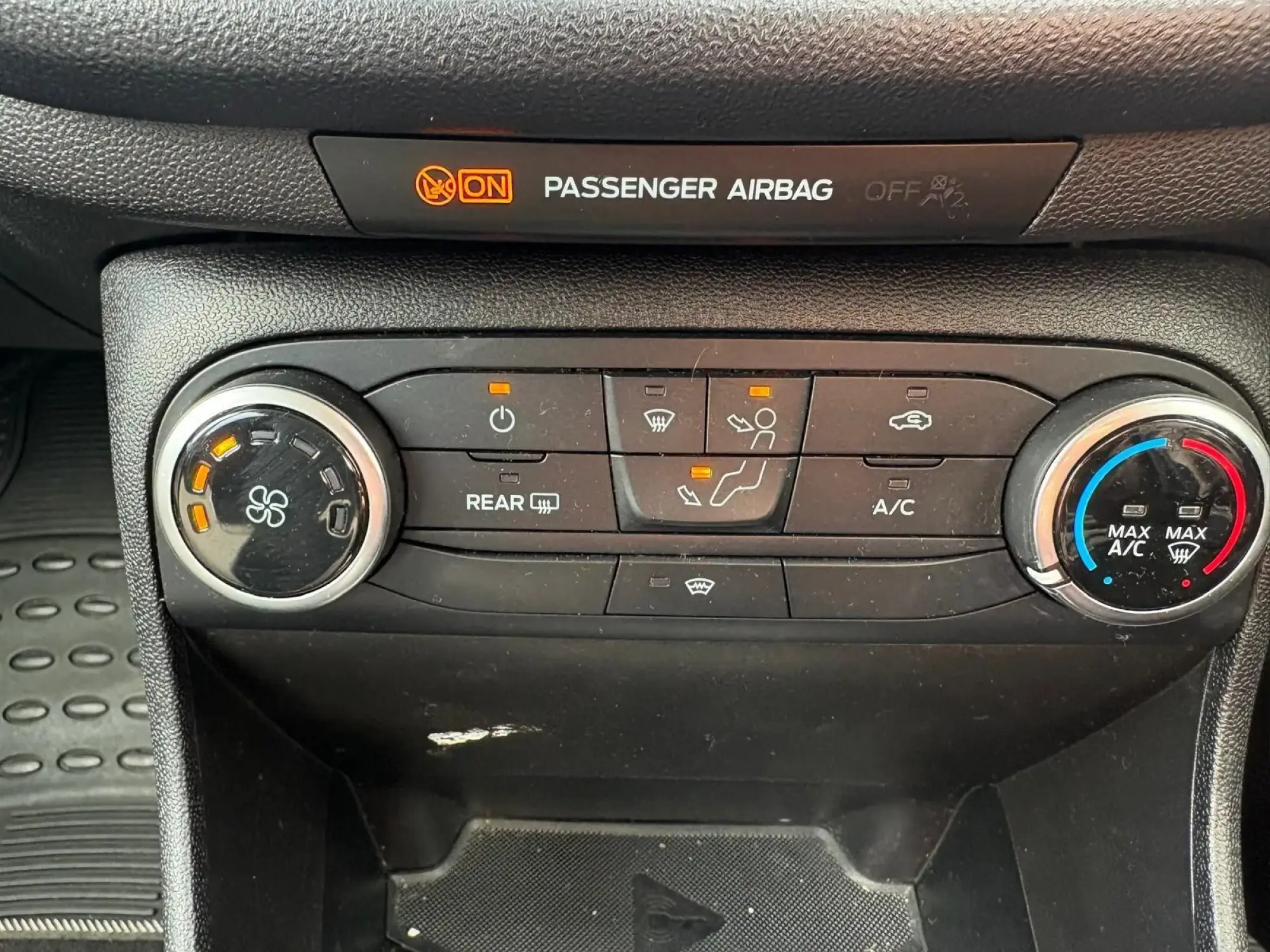 Ford Fiesta Image 15