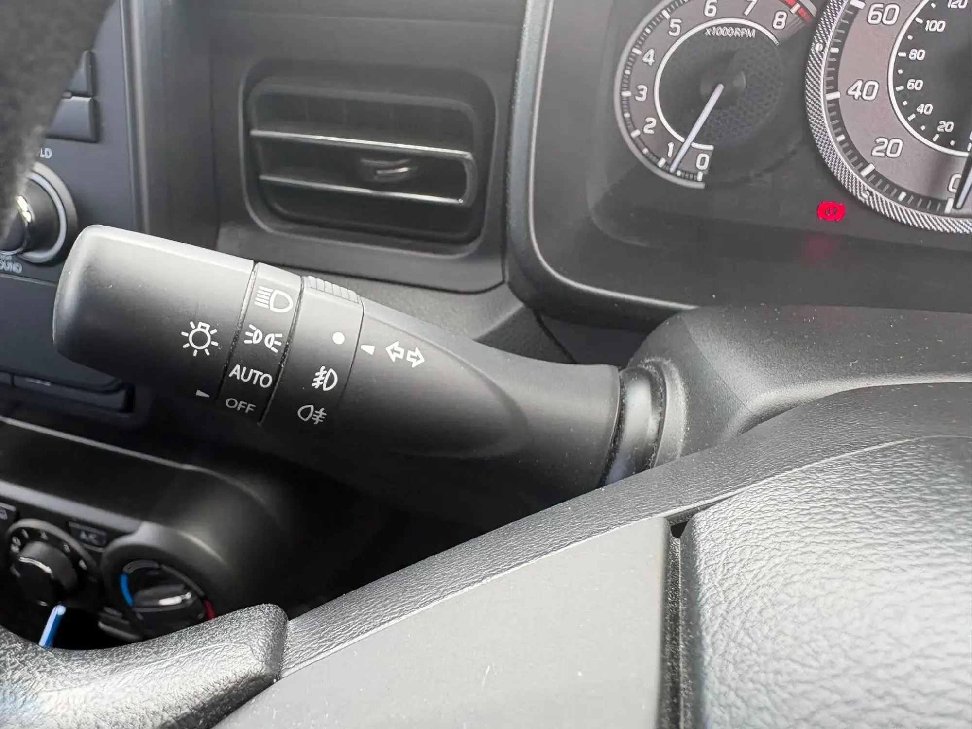 Suzuki Ignis Image 14 Suzuki Ignis Image 14