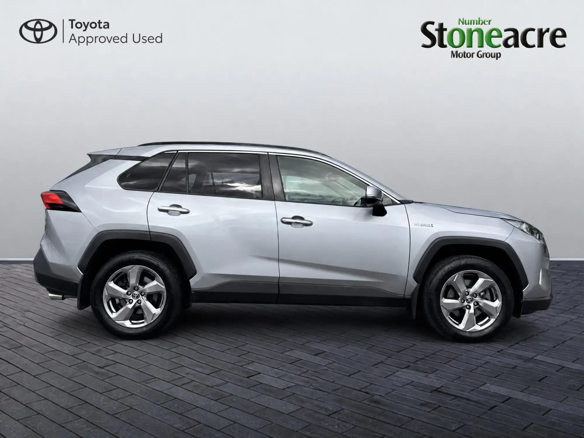 Toyota RAV4 Image 2 Toyota RAV4 Image 2